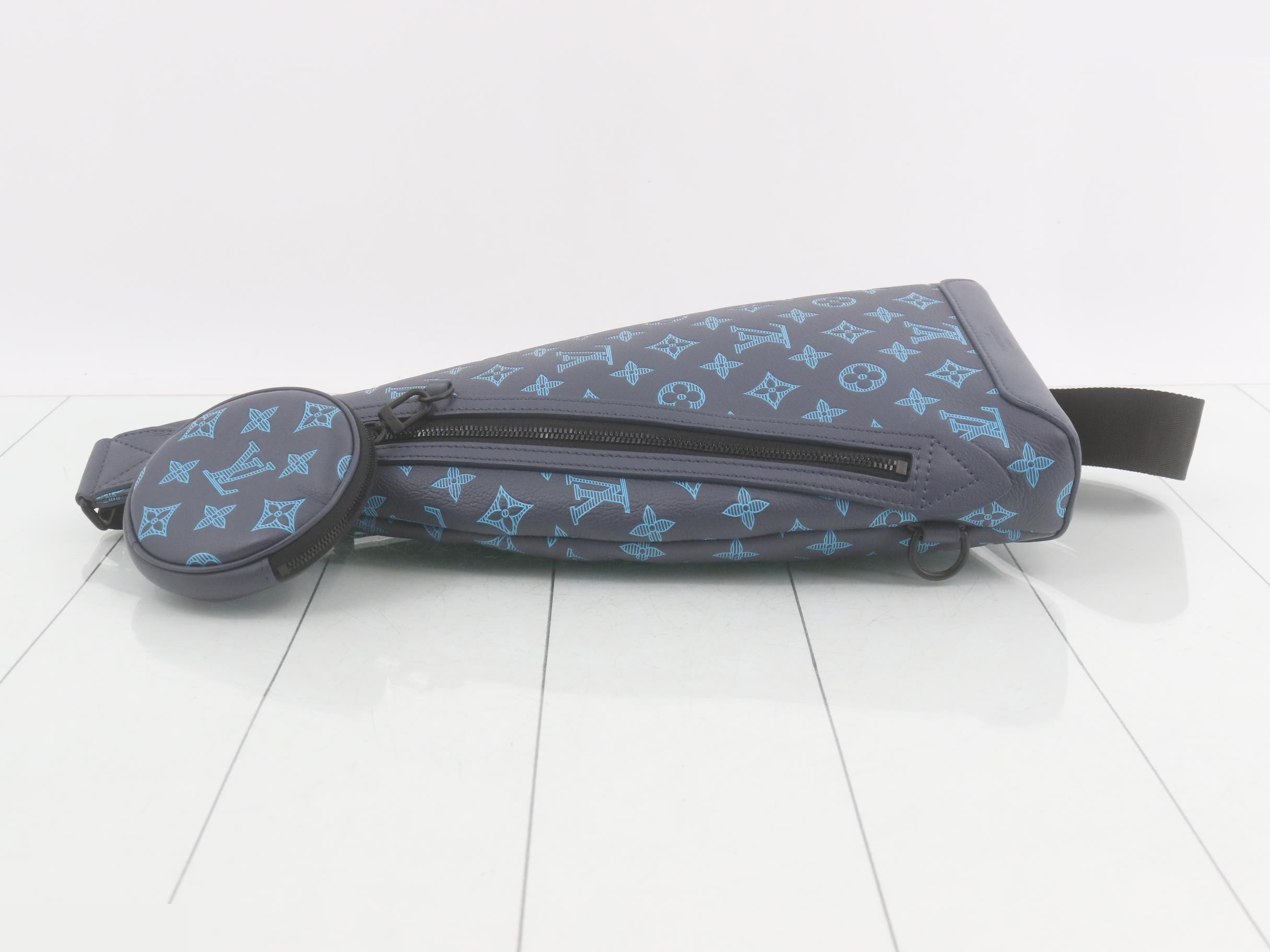 Monogram M46562 Monogram Shadow Duo Sling Bag RFID — view 4