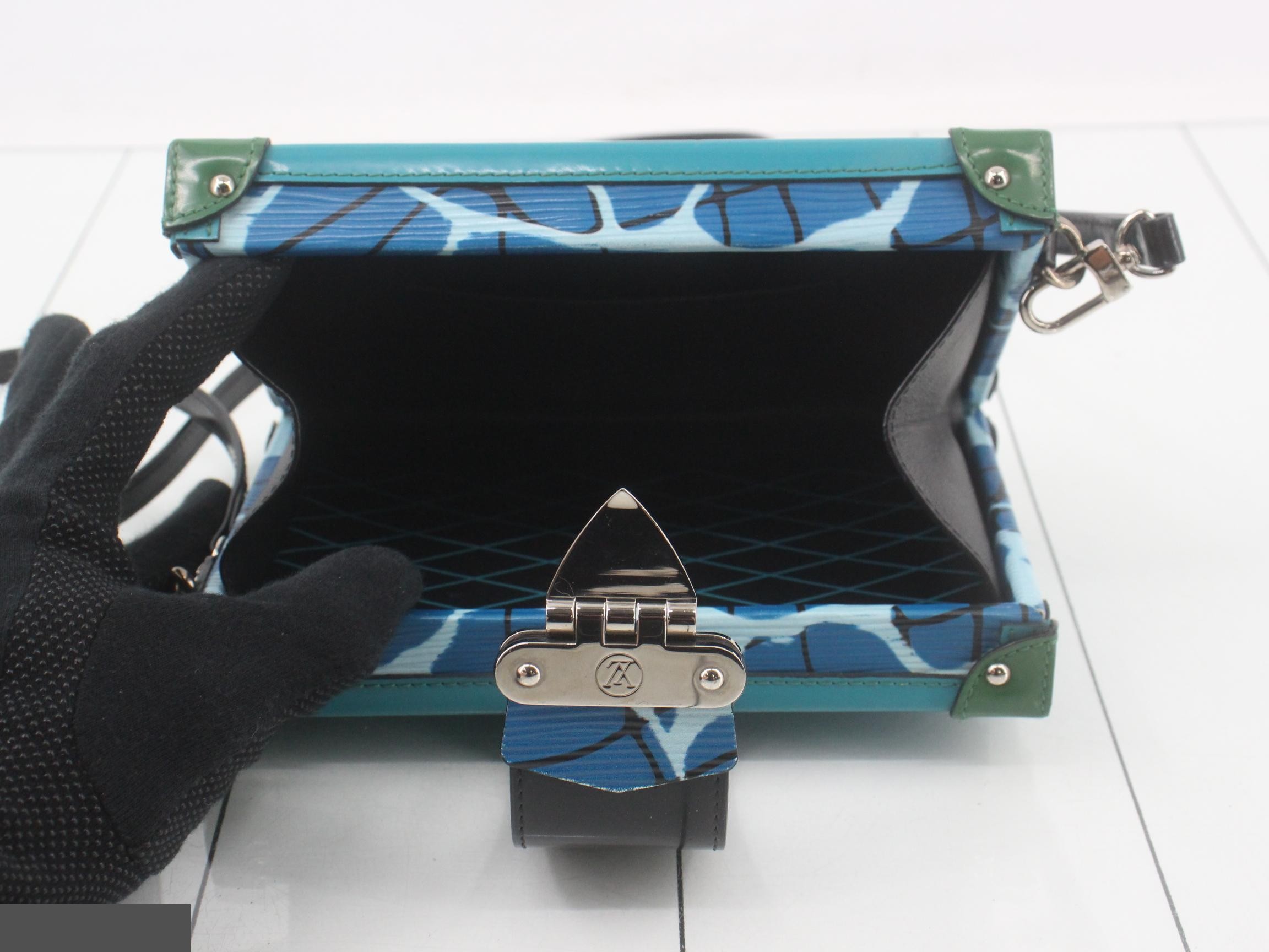 Epi Petite Malle Shoulder Bag — view 4
