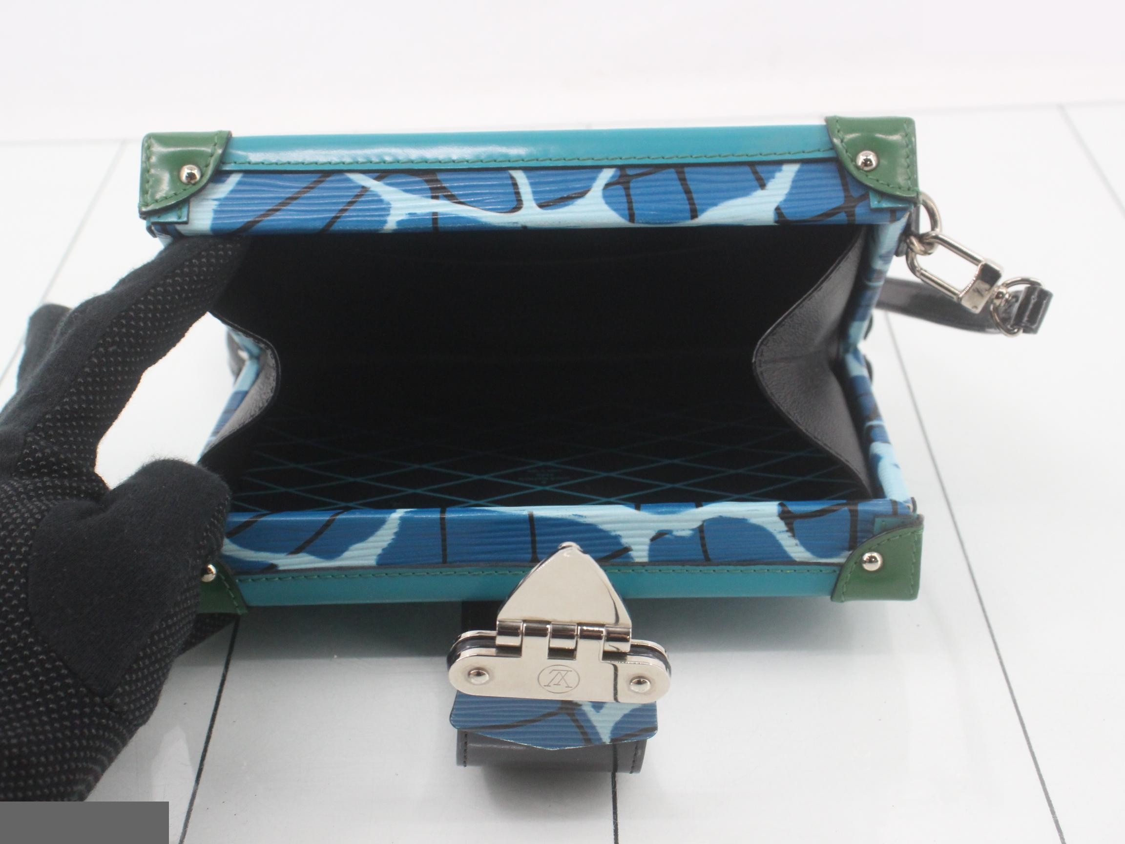 Epi Petite Malle Shoulder Bag — view 5