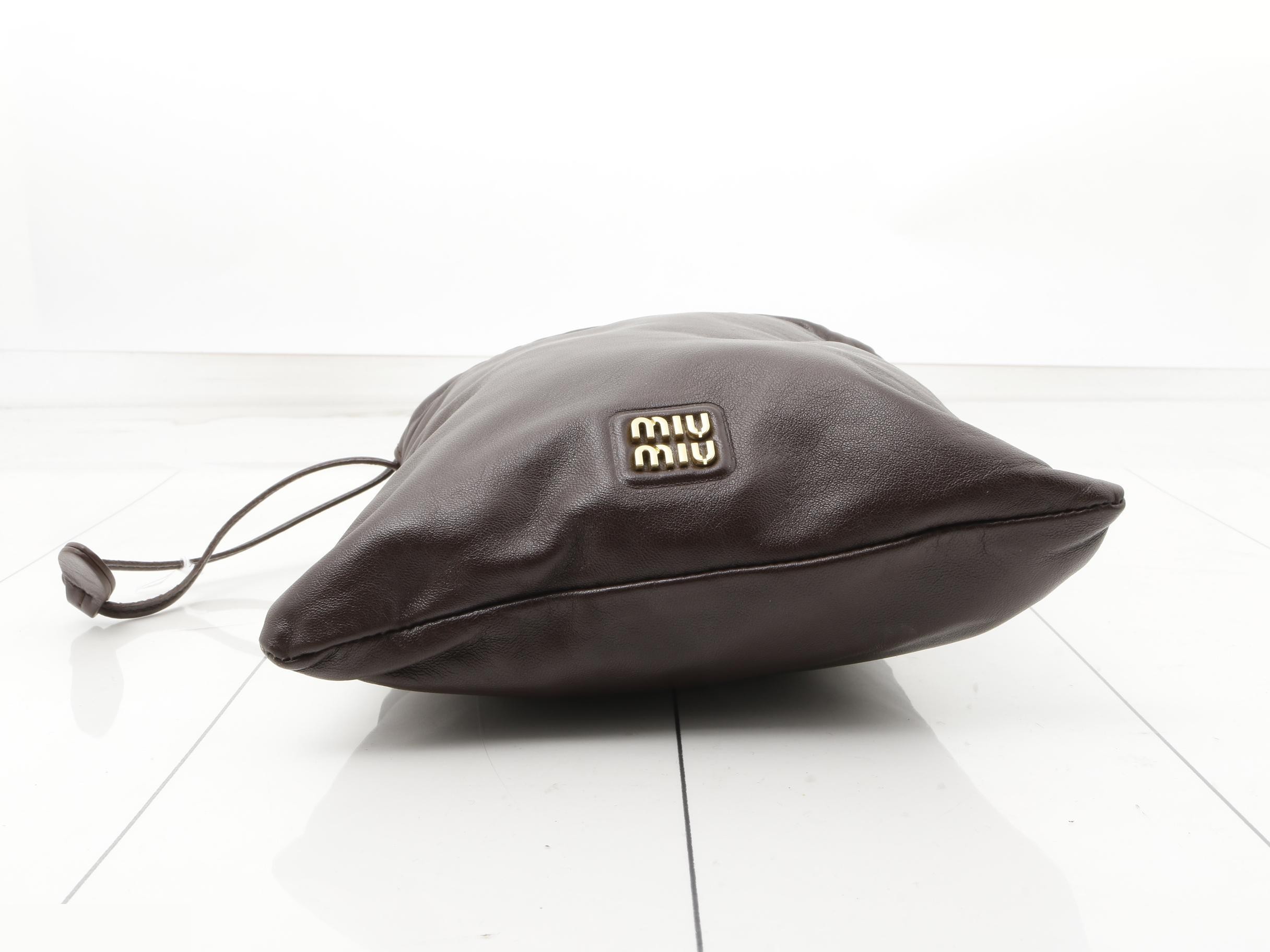 pouch — view 3