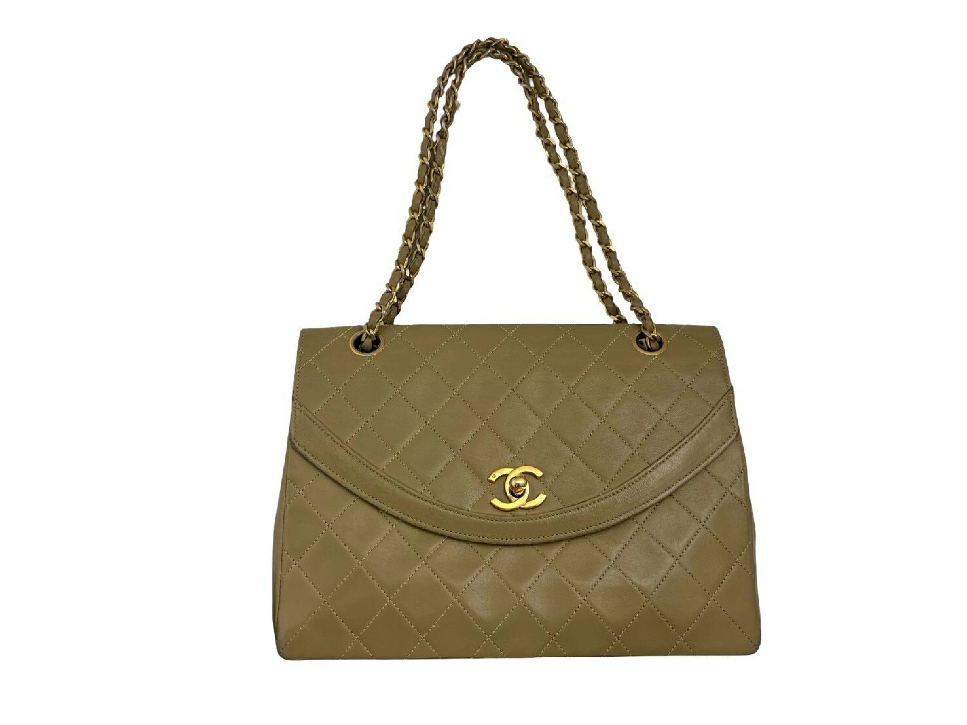 Matelassé 25 Chain Shoulder Bag — view 2