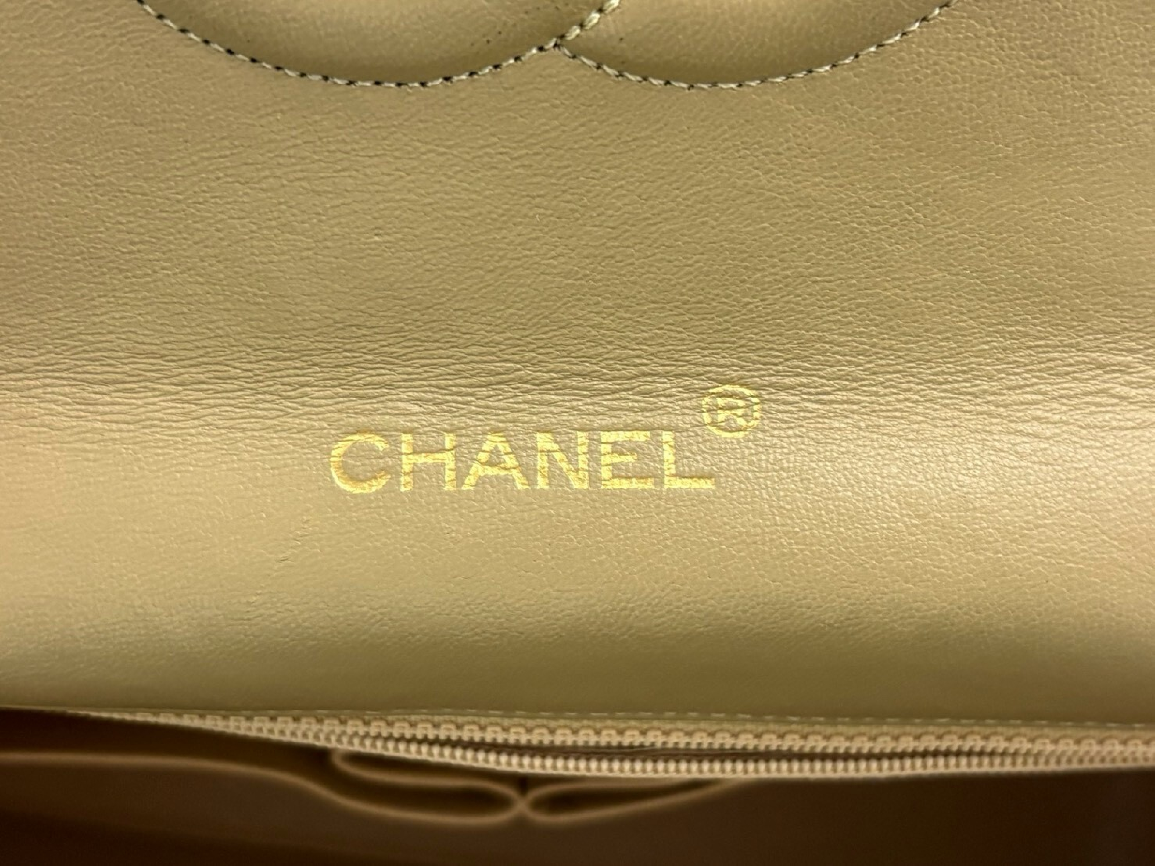 Matelassé 25 Chain Shoulder Bag — view 8