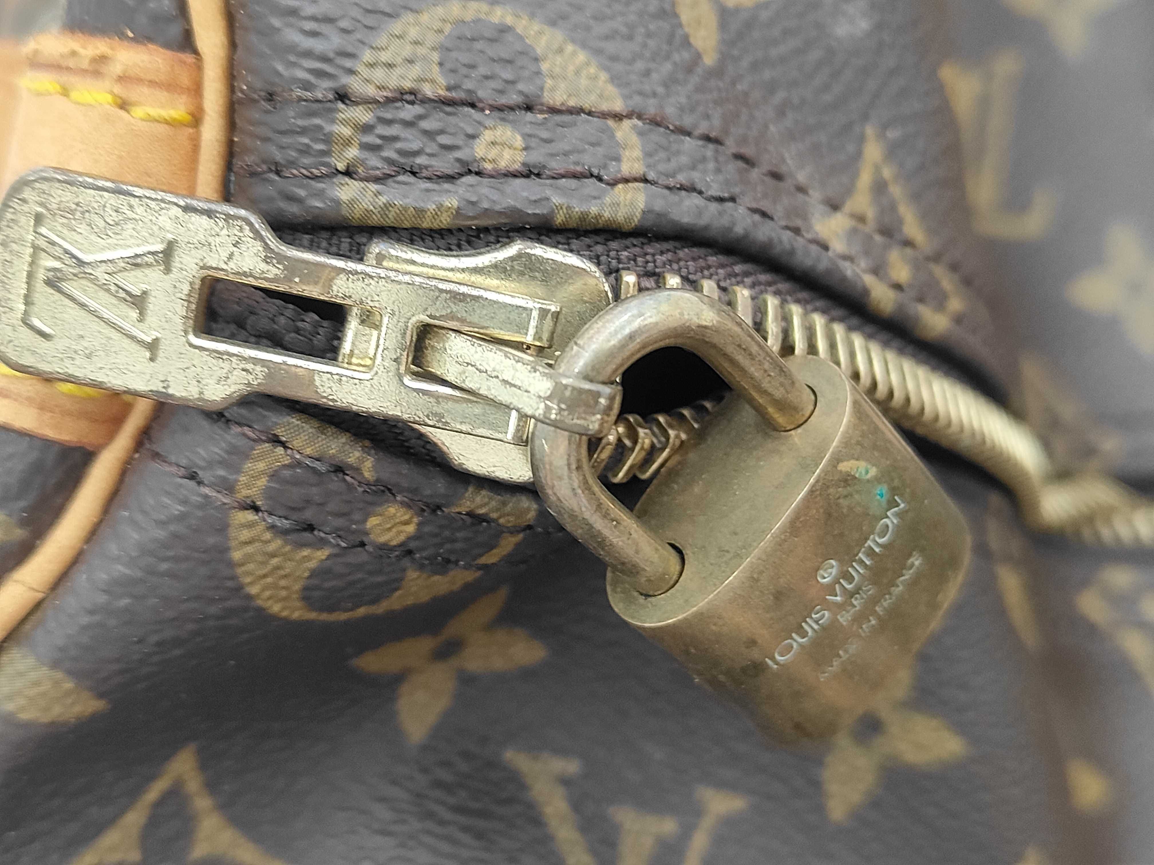 Louis Vuitton Keepall Bandoulière Boston Bag — view 12