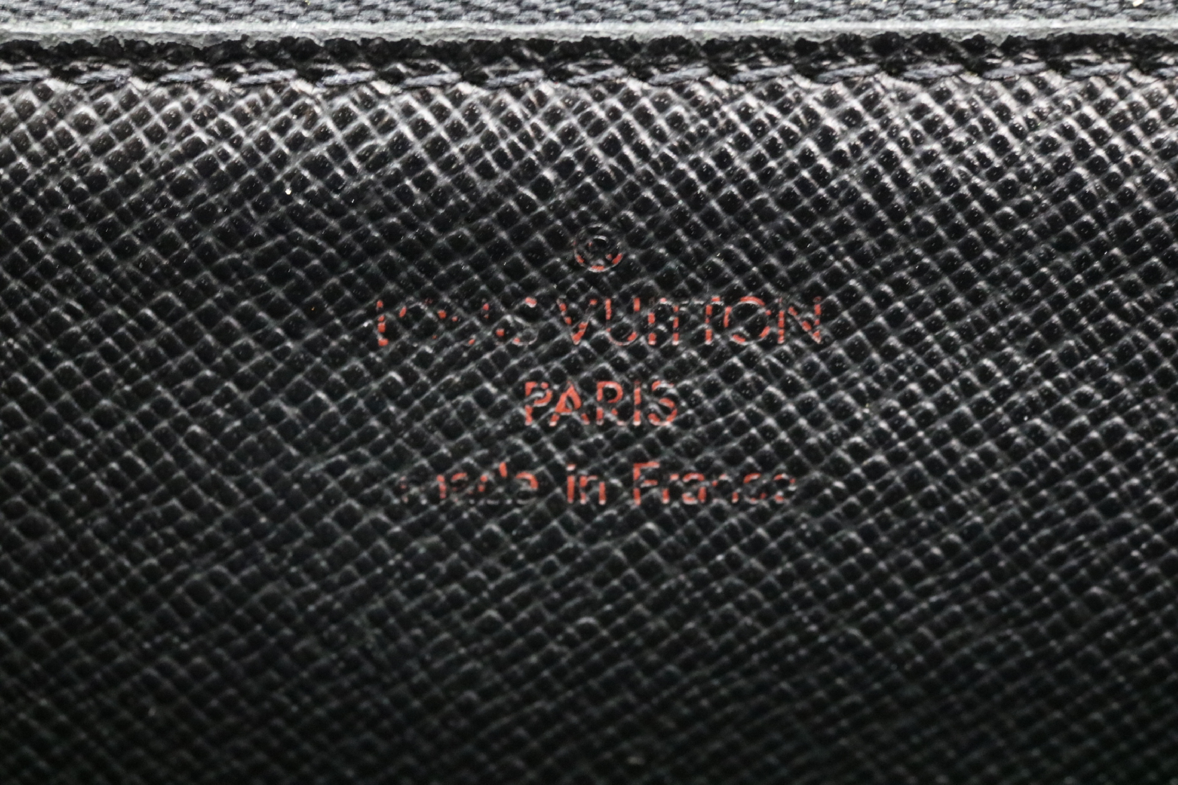 Epi Noir Monceau 2-Way Handbag — view 9