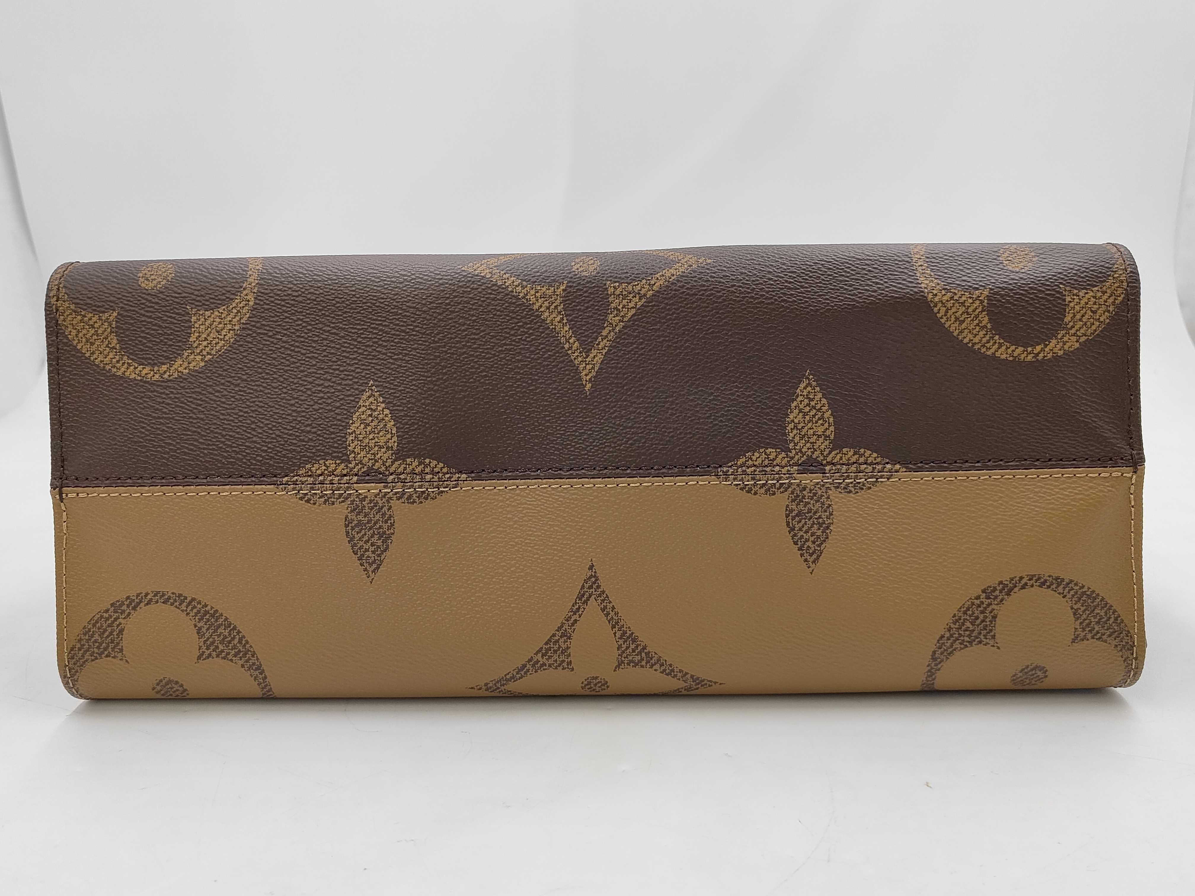 OnTheGo-MM Tote Bag — view 3
