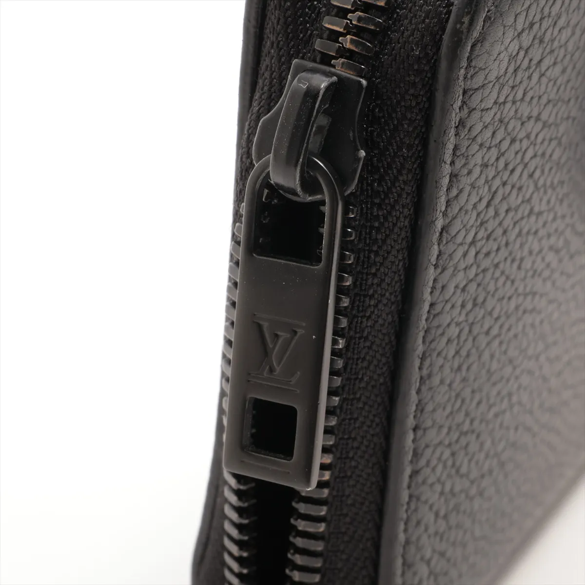 LV Aerogram Zippy Wallet Vertical M81743 Noir Round Zip Wallet (RFID detected) — view 10