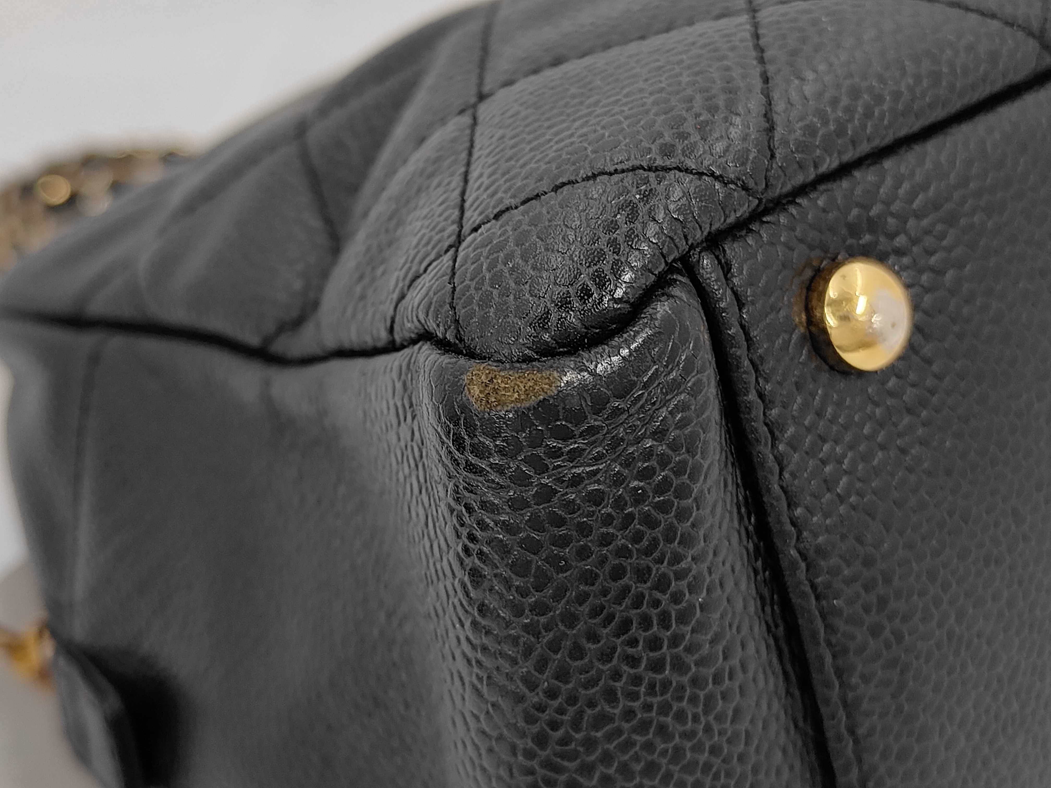 Matelassé Caviar Skin Chain Shoulder Bag (with original seal) 1912658 — view 3