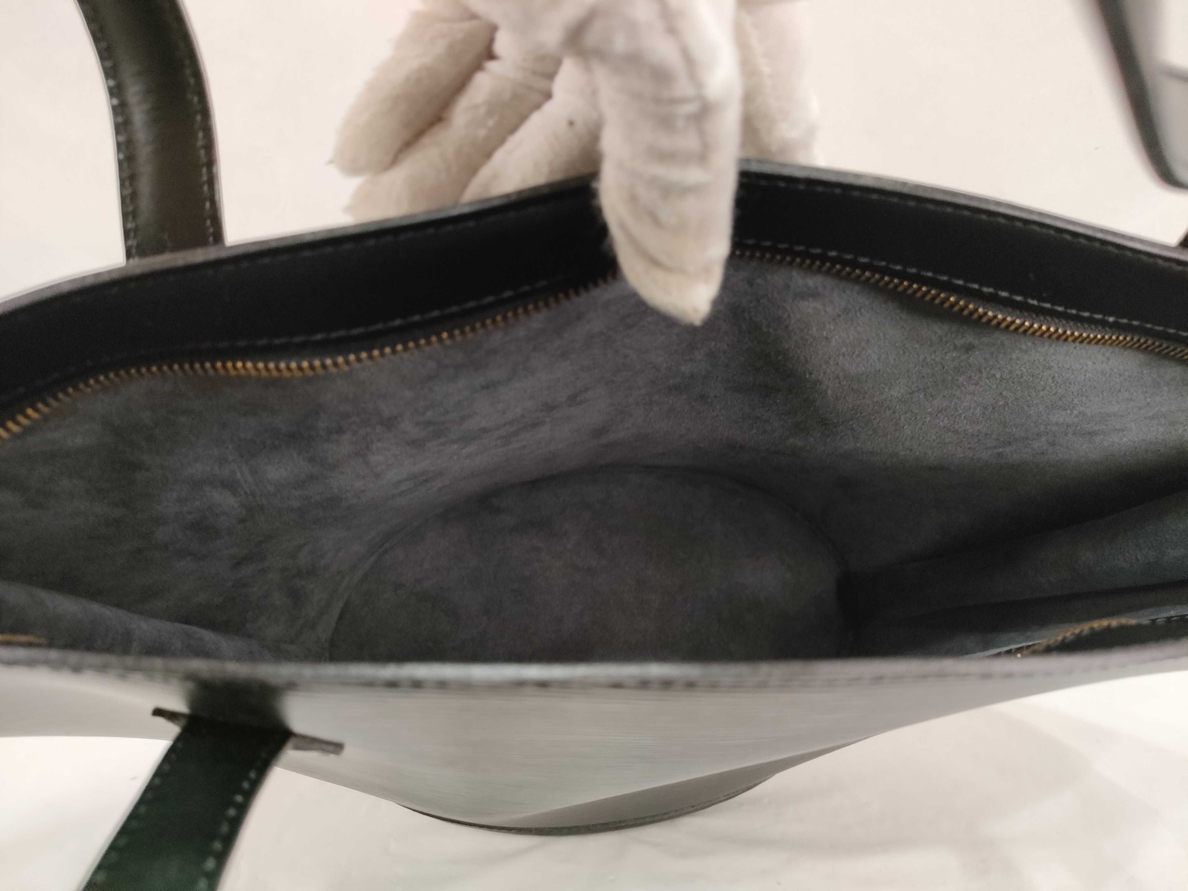 Epi Black Leather Epi Saint Jacques Handbag — view 13