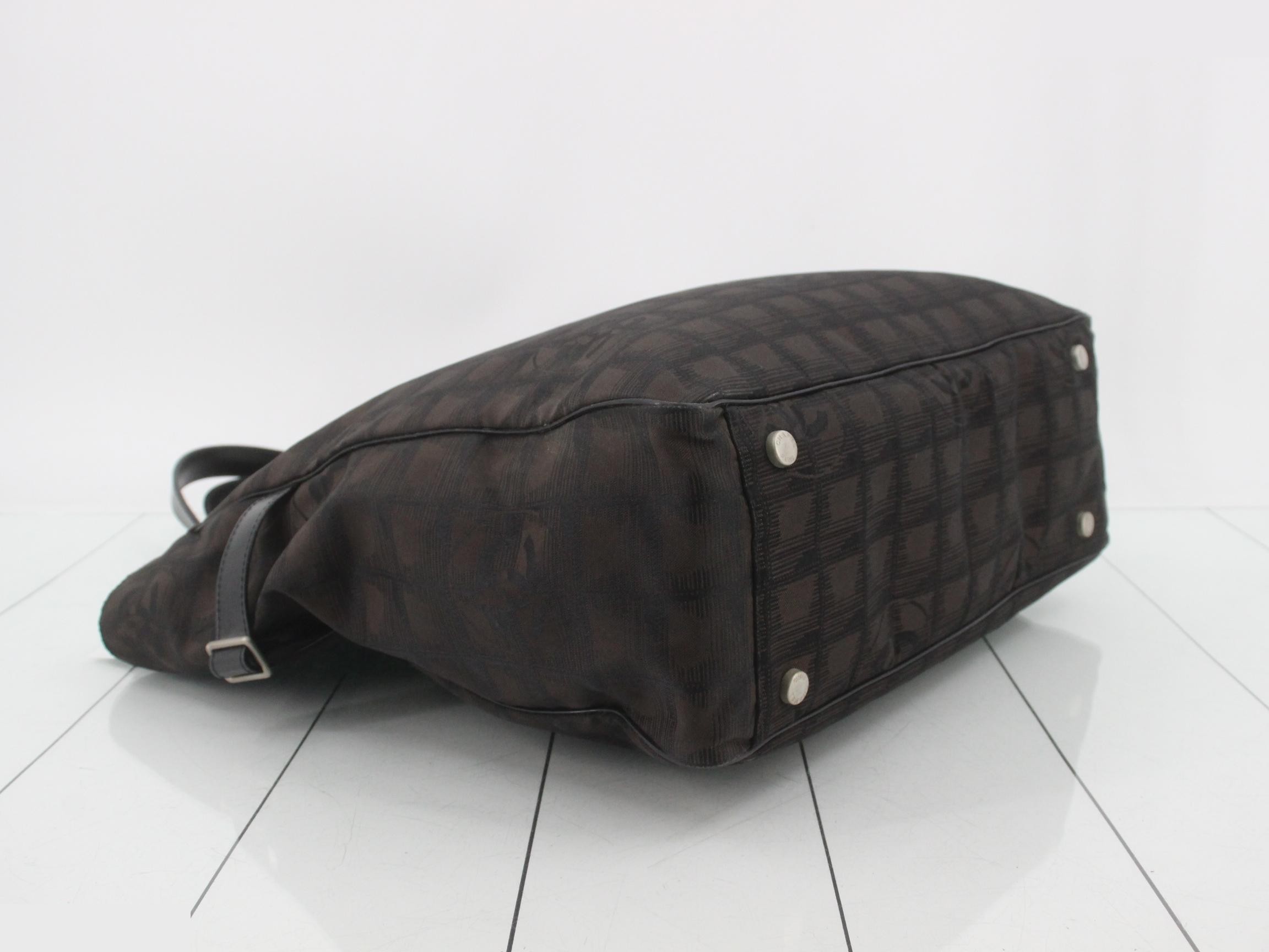 New Travel Line GM Tote Bag, Series 9, Dark Brown — view 5