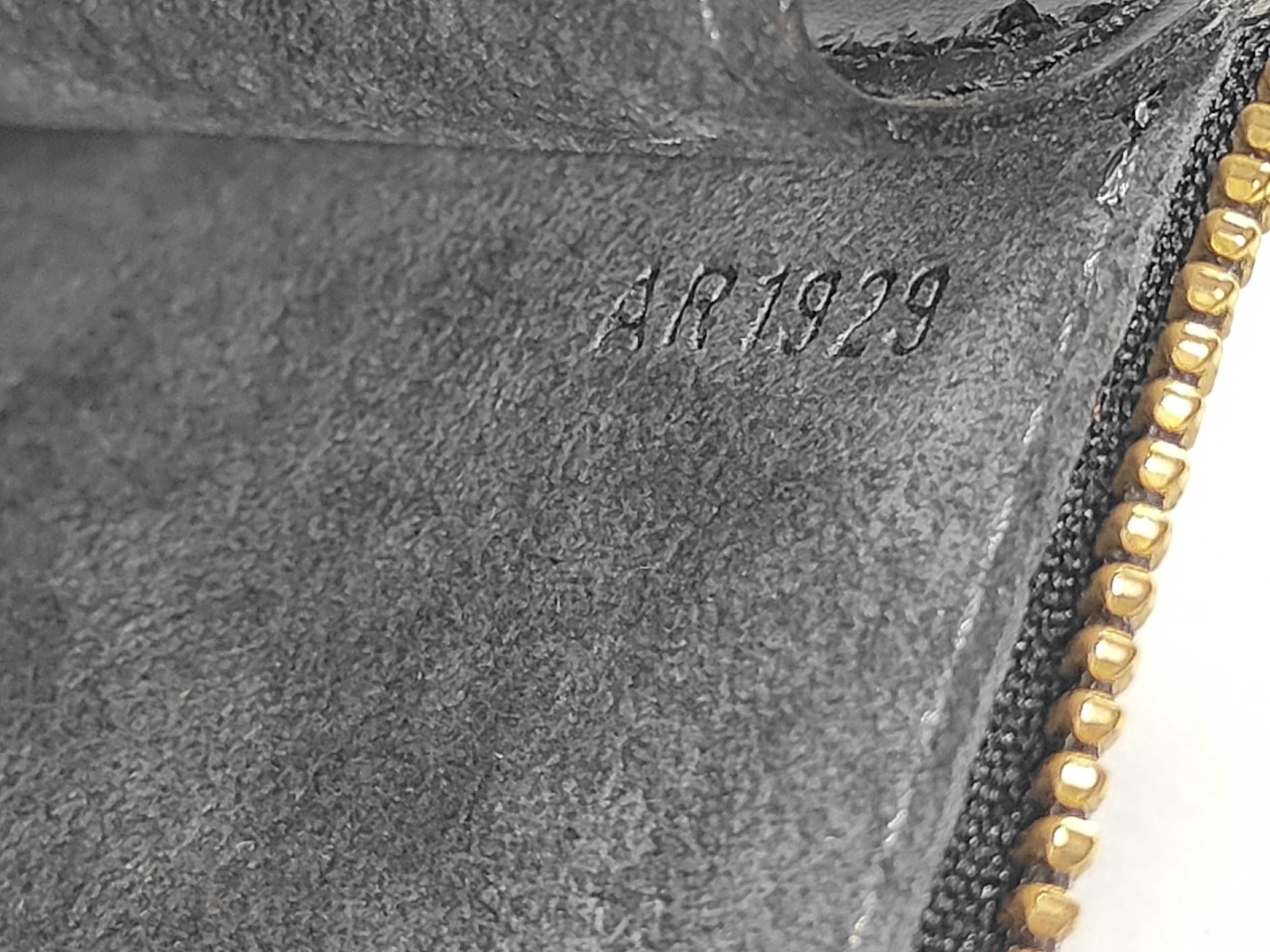 Epi Leather Pochette Accessoires M52952 AR1929 Pouch — view 15