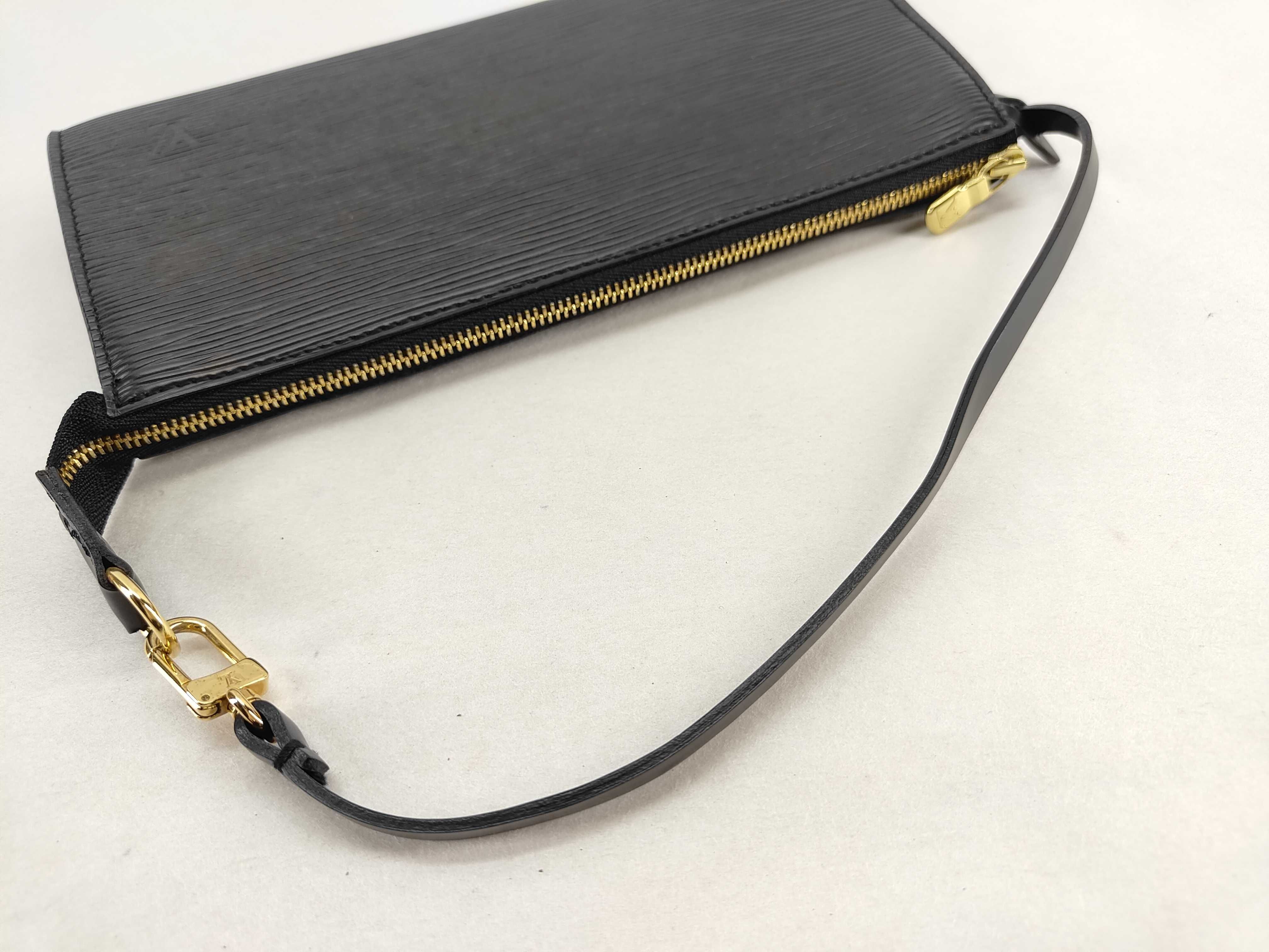 Epi Leather Pochette Accessoires M52952 AR1929 Pouch — view 4