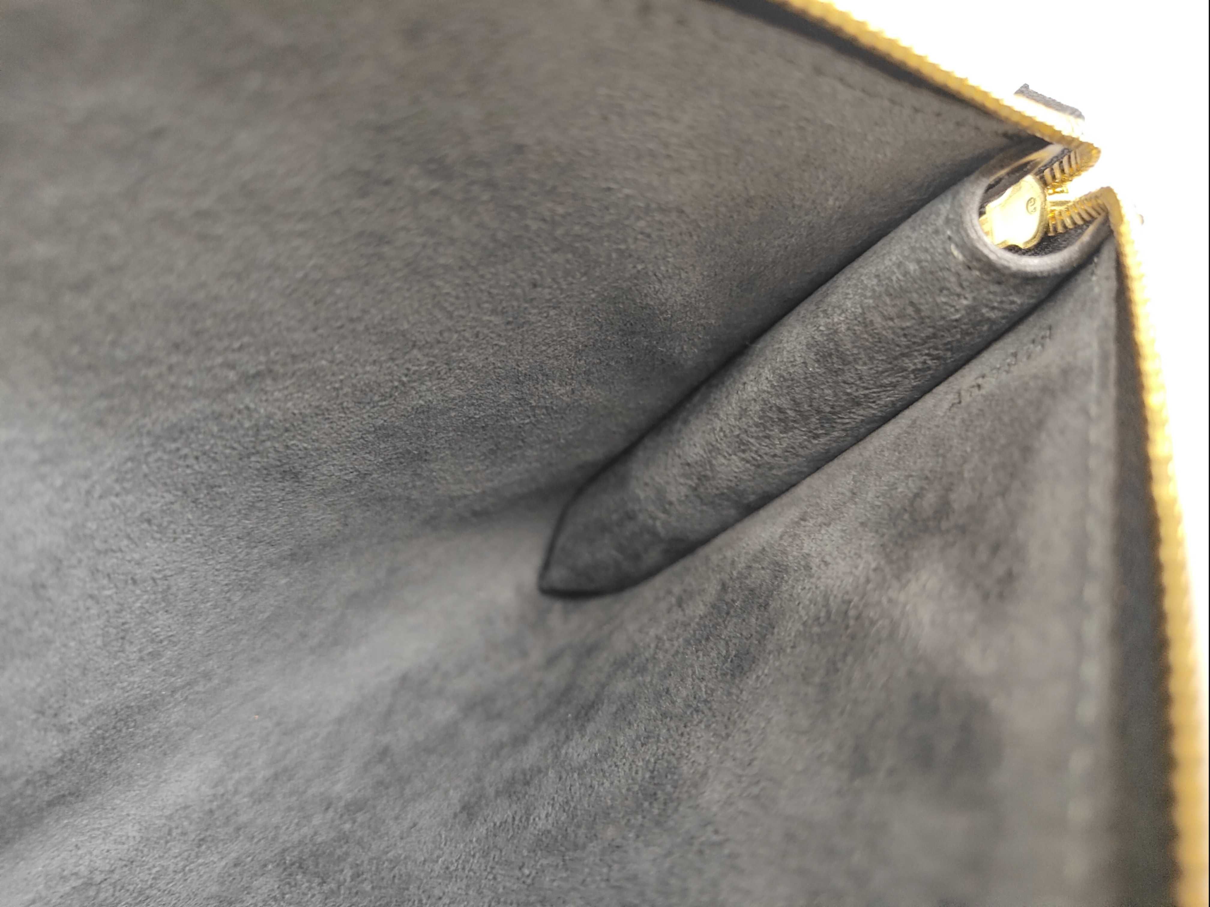 Epi Leather Pochette Accessoires M52952 AR1929 Pouch — view 10