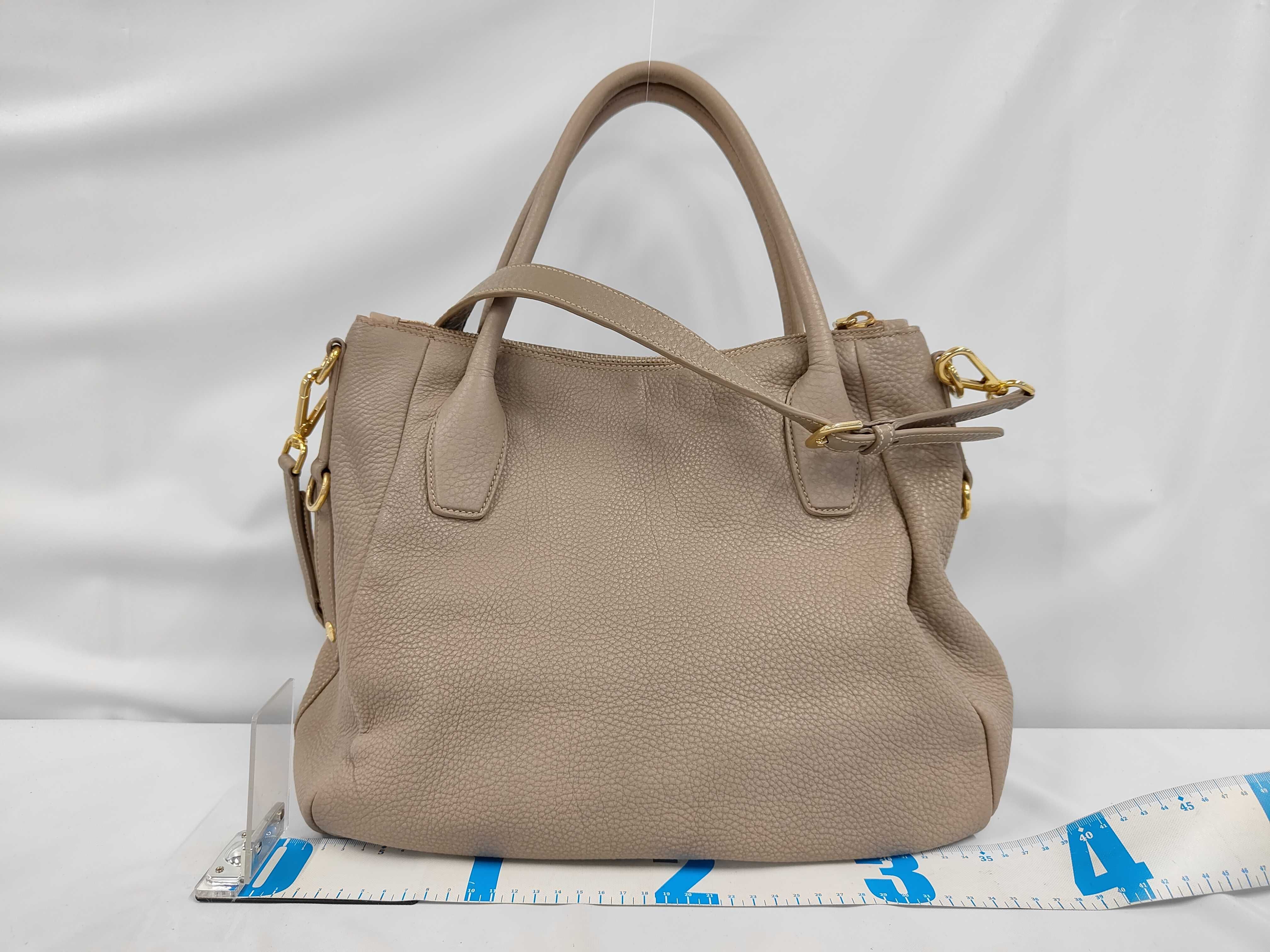 leather greige 2-way handbag with strap and shoulder bag — view 2