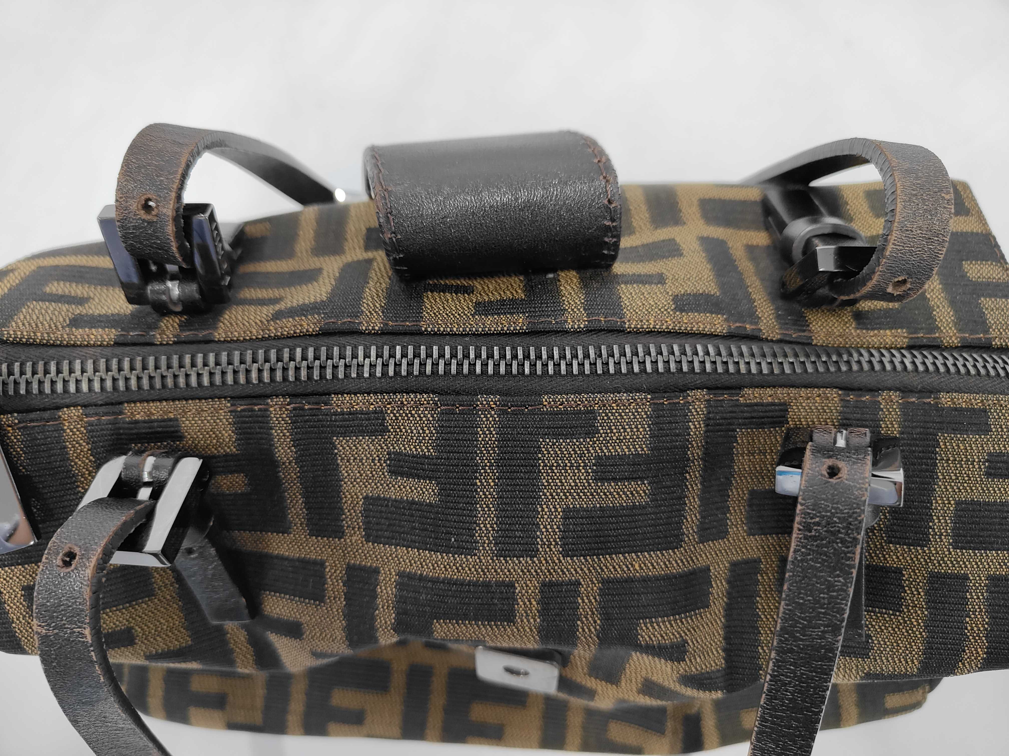 Zucca pattern Mamma Bucket shoulder bag with FF hardware. — view 8