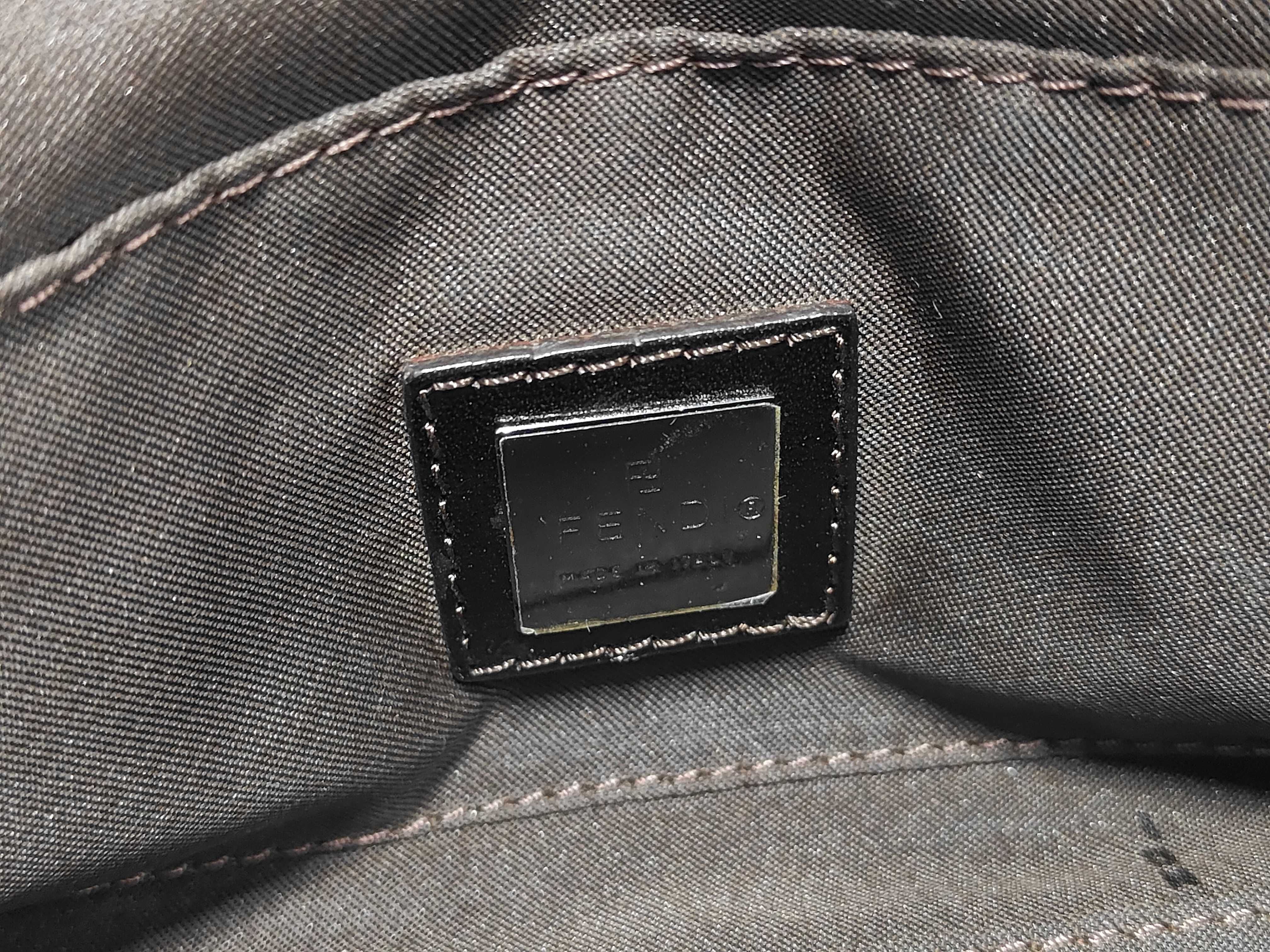 Zucca pattern Mamma Bucket shoulder bag with FF hardware. — view 10