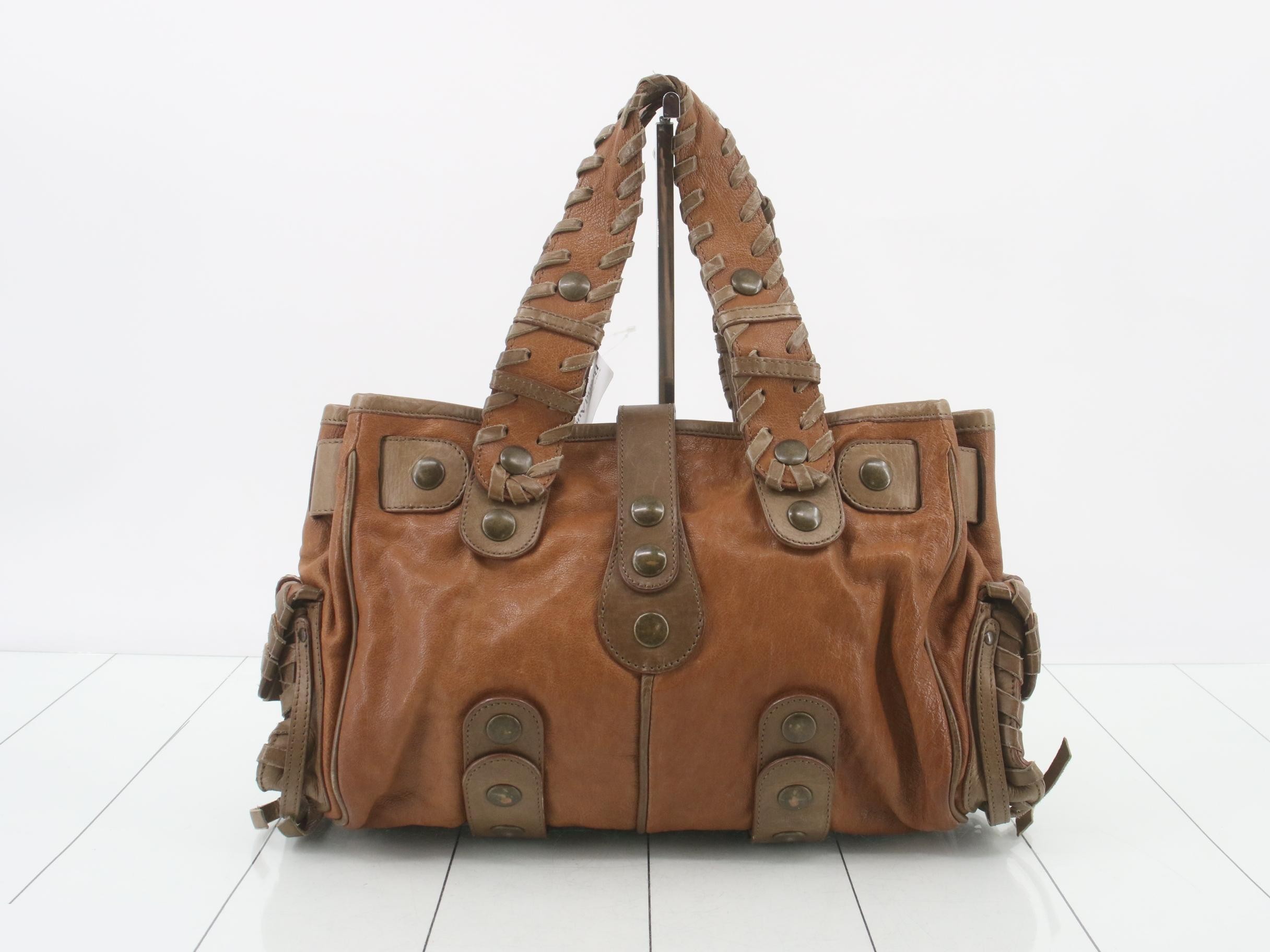 handbag — view 2