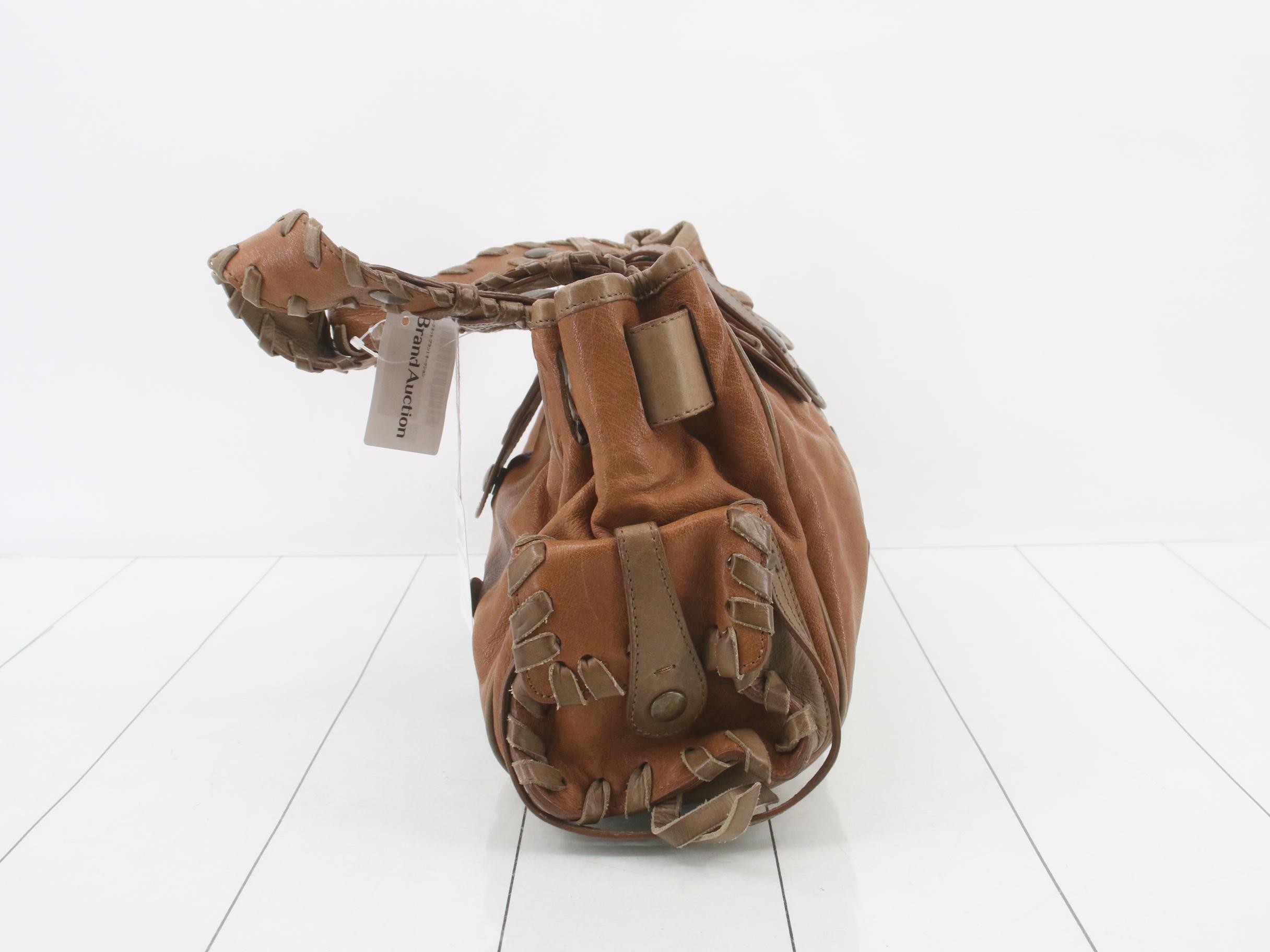 handbag — view 3
