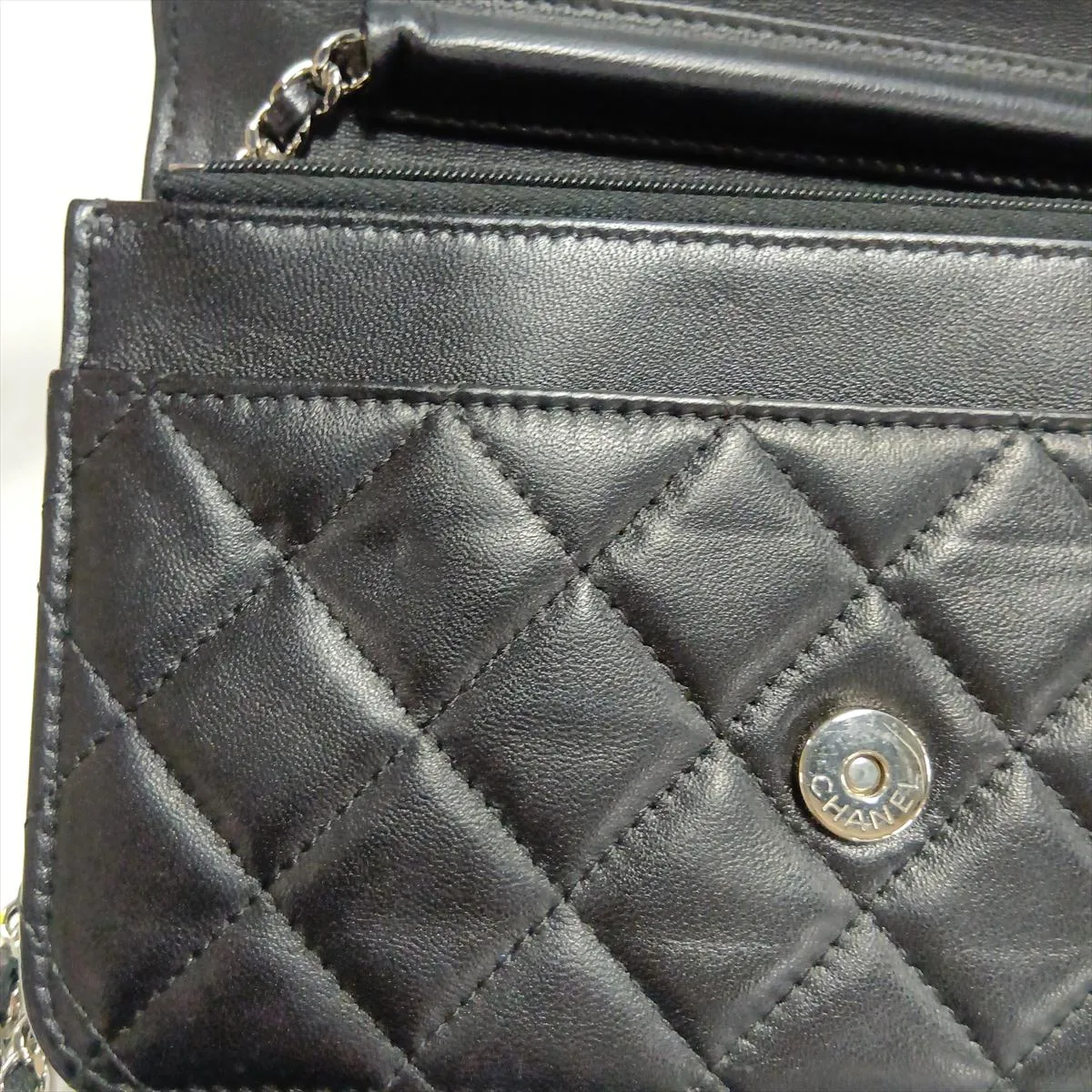 Matelassé Lambskin Chain Wallet, Black with Silver Hardware, 31099129, Serial Number 31 — view 11