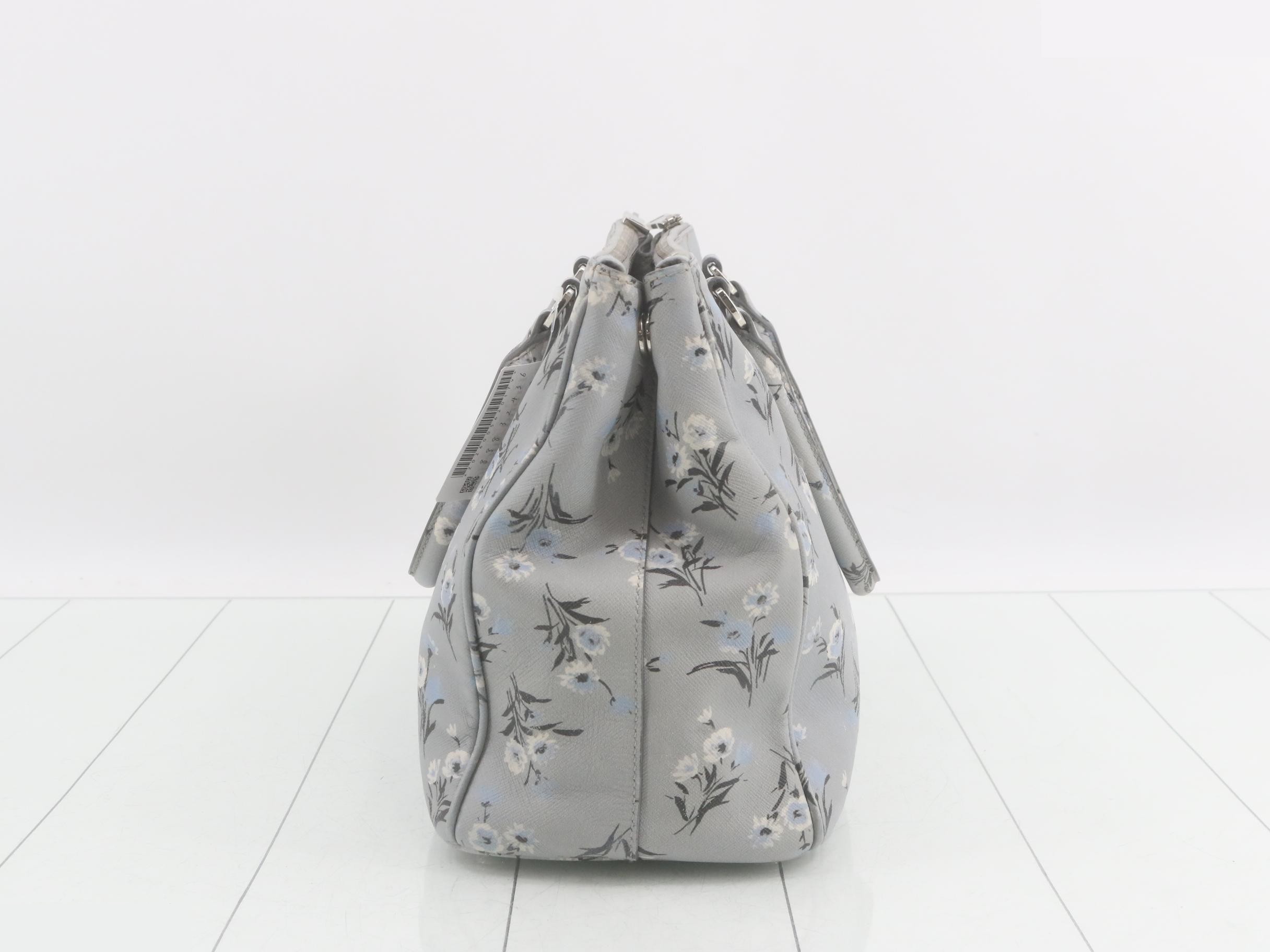 Authentic Prada Galleria shoulder bag for women, gray and blue, crossbody style, floral design. — view 3