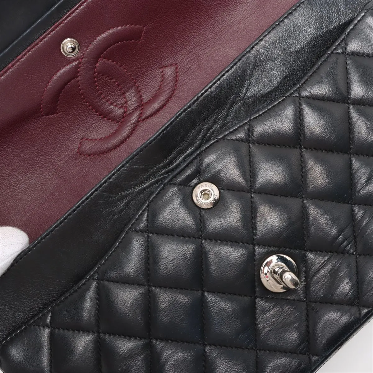 Matelasse 25 Lambskin Double Flap Double Chain Bag Black Gold Hardware 13179620 Q:2013 A01112 — view 11