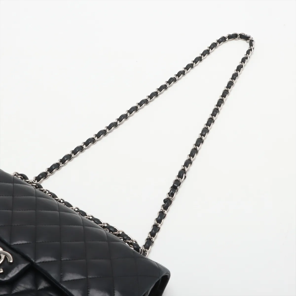 Matelasse 25 Lambskin Double Flap Double Chain Bag Black Gold Hardware 13179620 Q:2013 A01112 — view 5