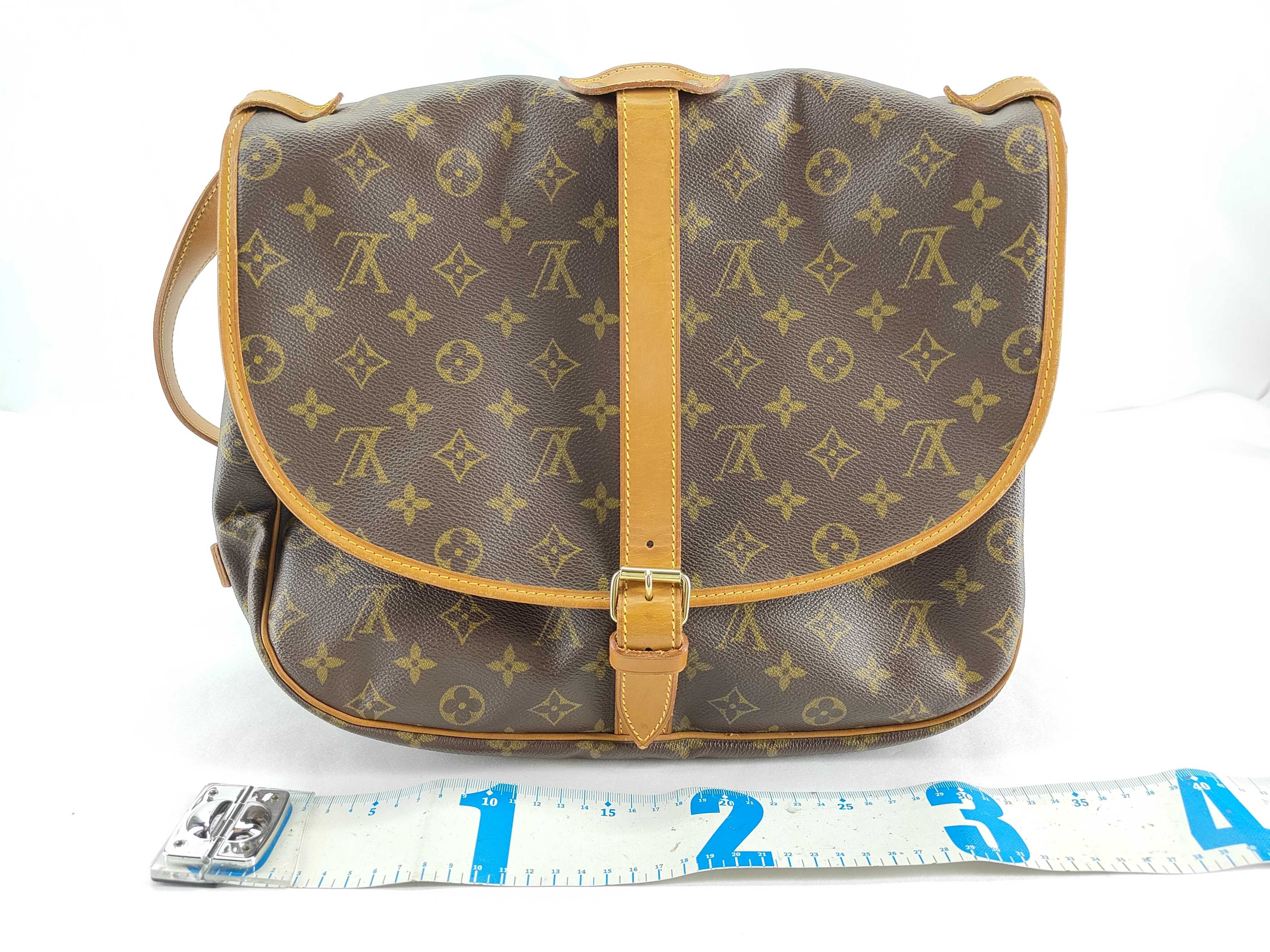 Monogram Louis Vuitton Saumur 35 Shoulder Bag — view 2