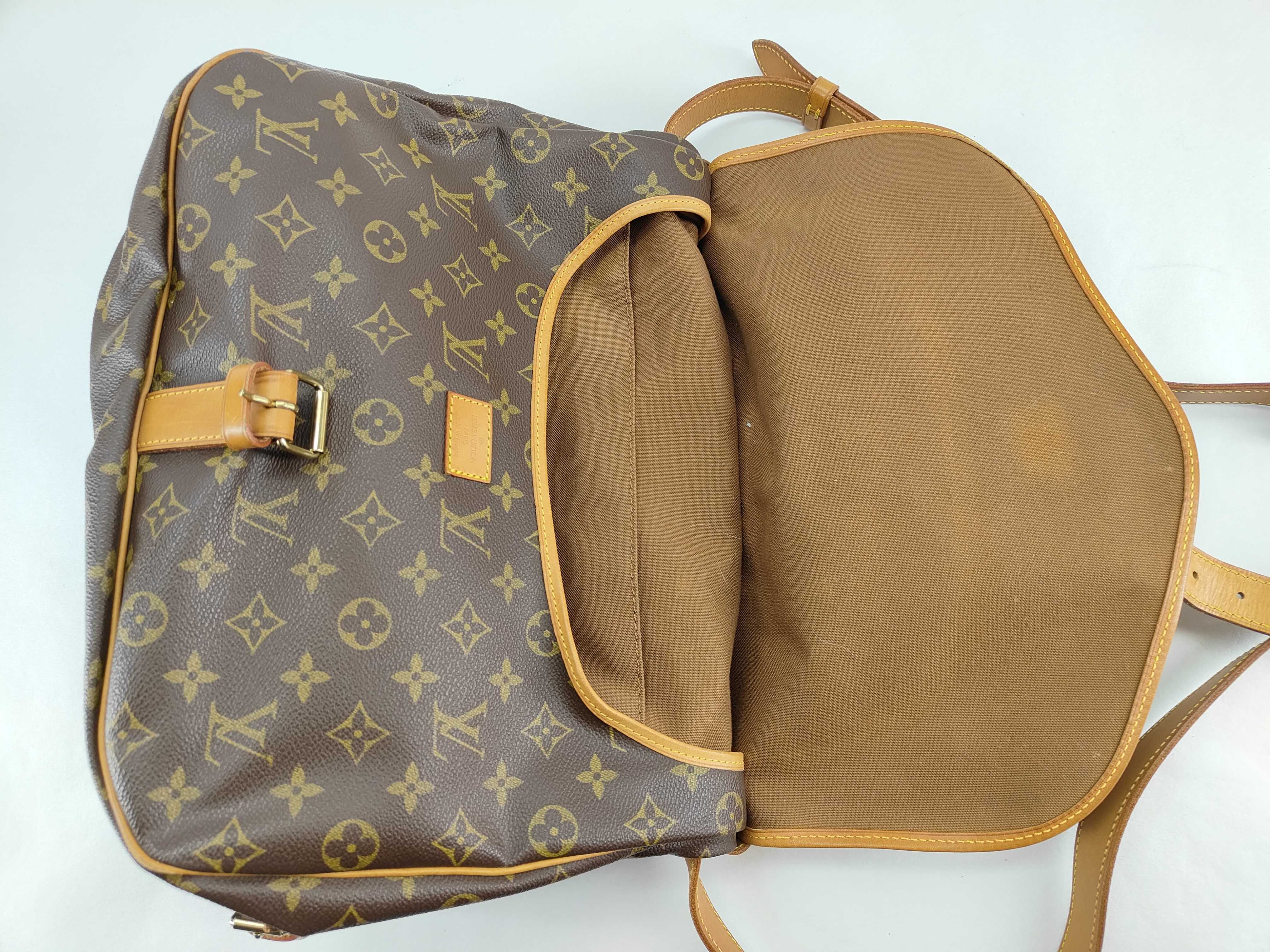 Monogram Louis Vuitton Saumur 35 Shoulder Bag — view 9