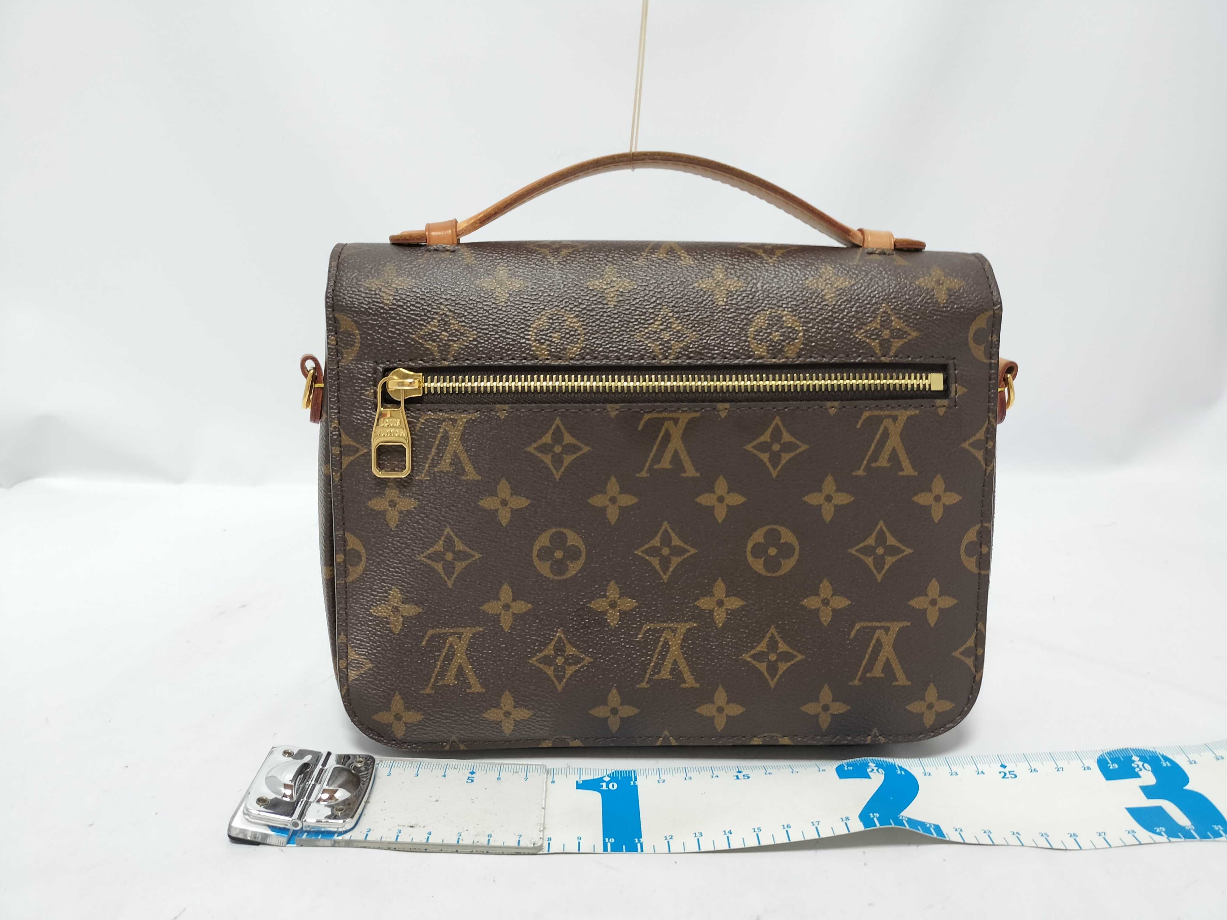 Monogram Louis Vuitton Monogram M40780 Pochette Métis MM Shoulder Bag Handbag — view 2