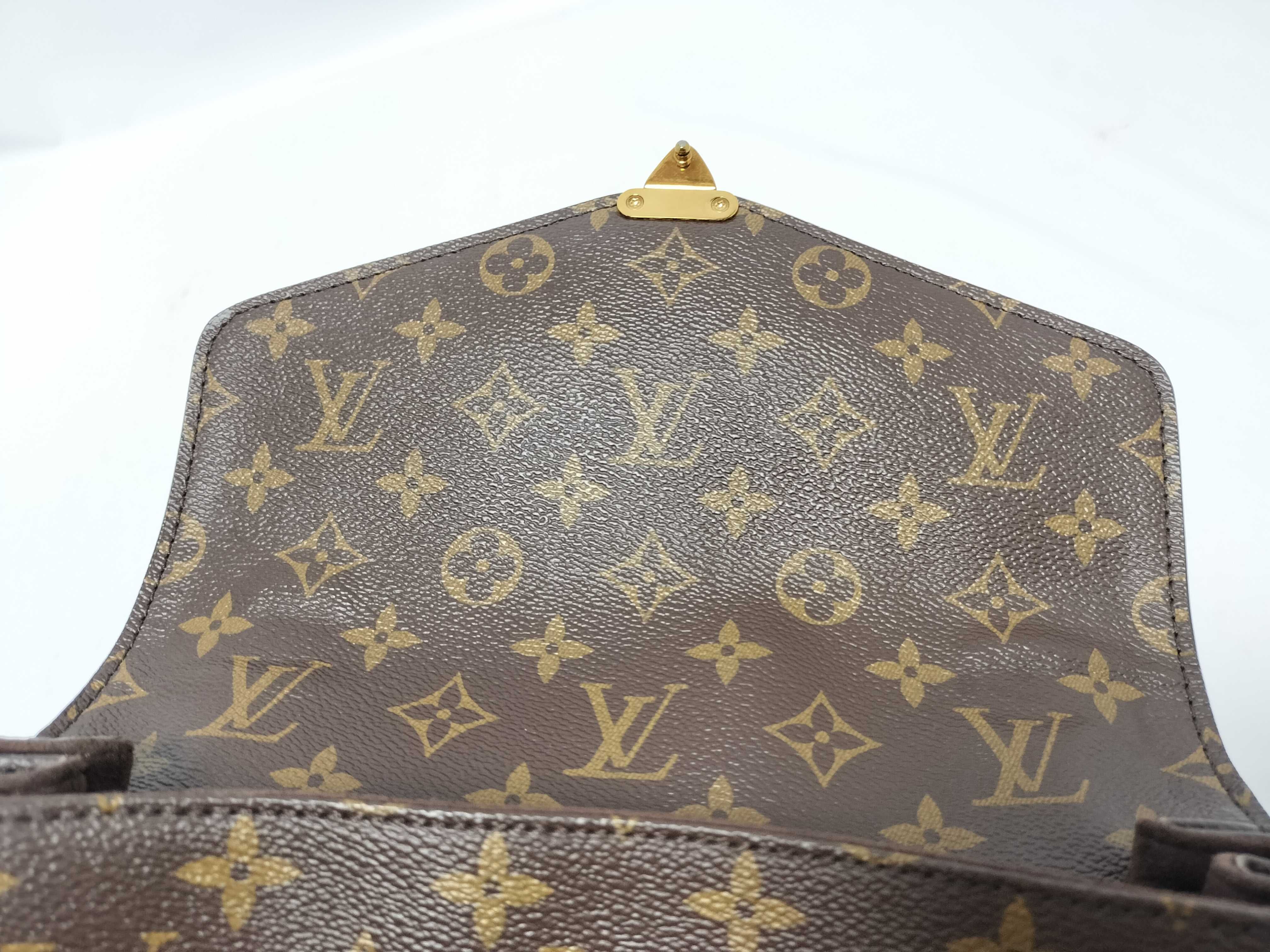 Monogram Louis Vuitton Monogram M40780 Pochette Métis MM Shoulder Bag Handbag — view 11