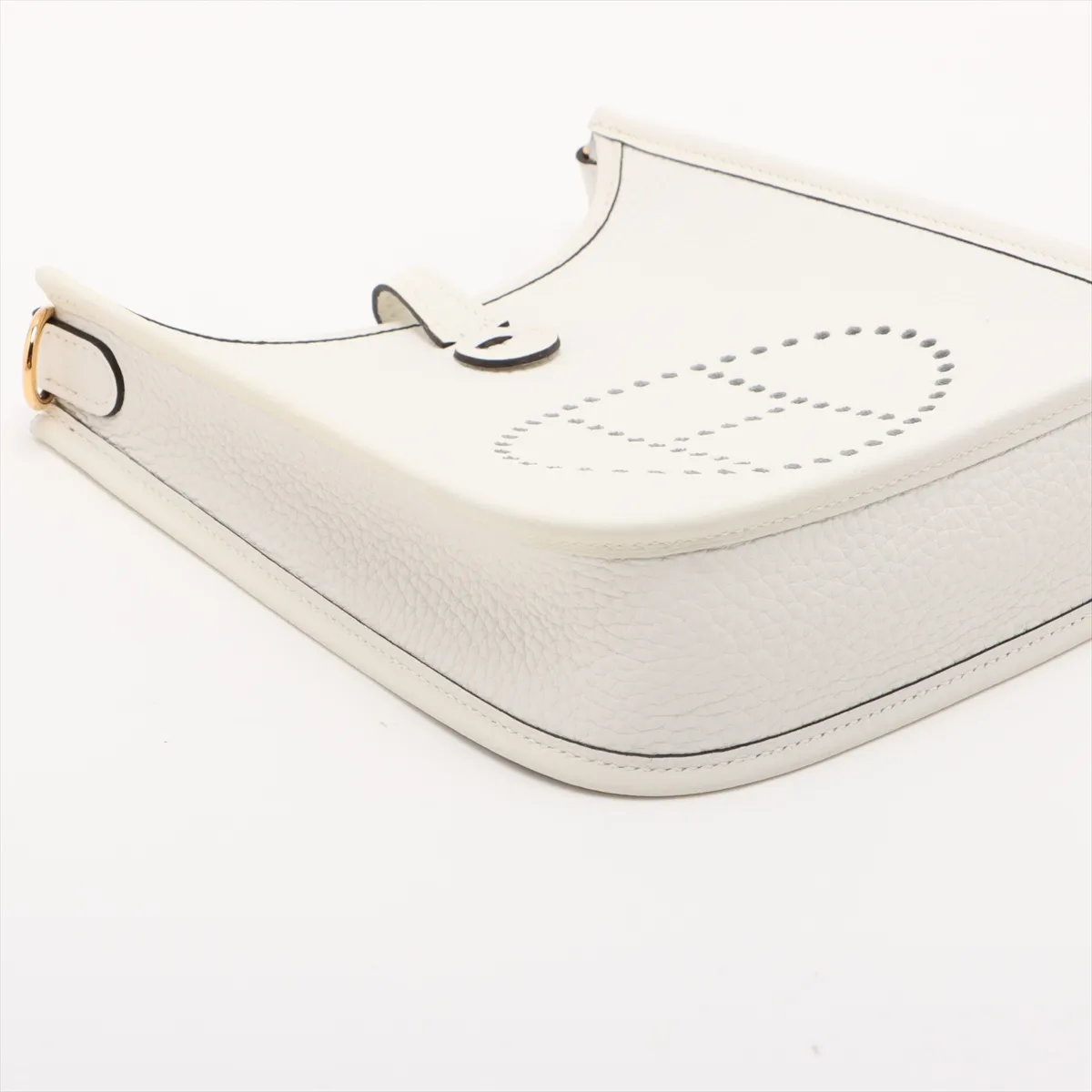 Evelyne 16 TPM Amazon Taurillon Clemence New White Gold Hardware B: 2023 — view 4