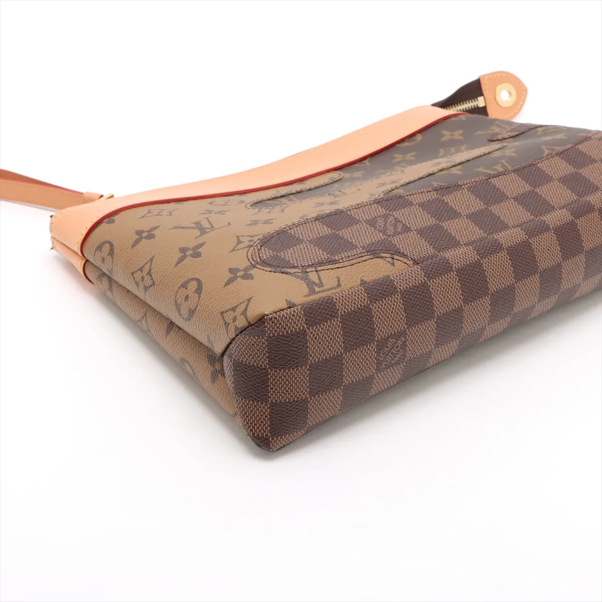 Vuitton x NIGO Monogram Landscape Pochette Voyage Souple M26015 Brown RFID reaction available — view 4