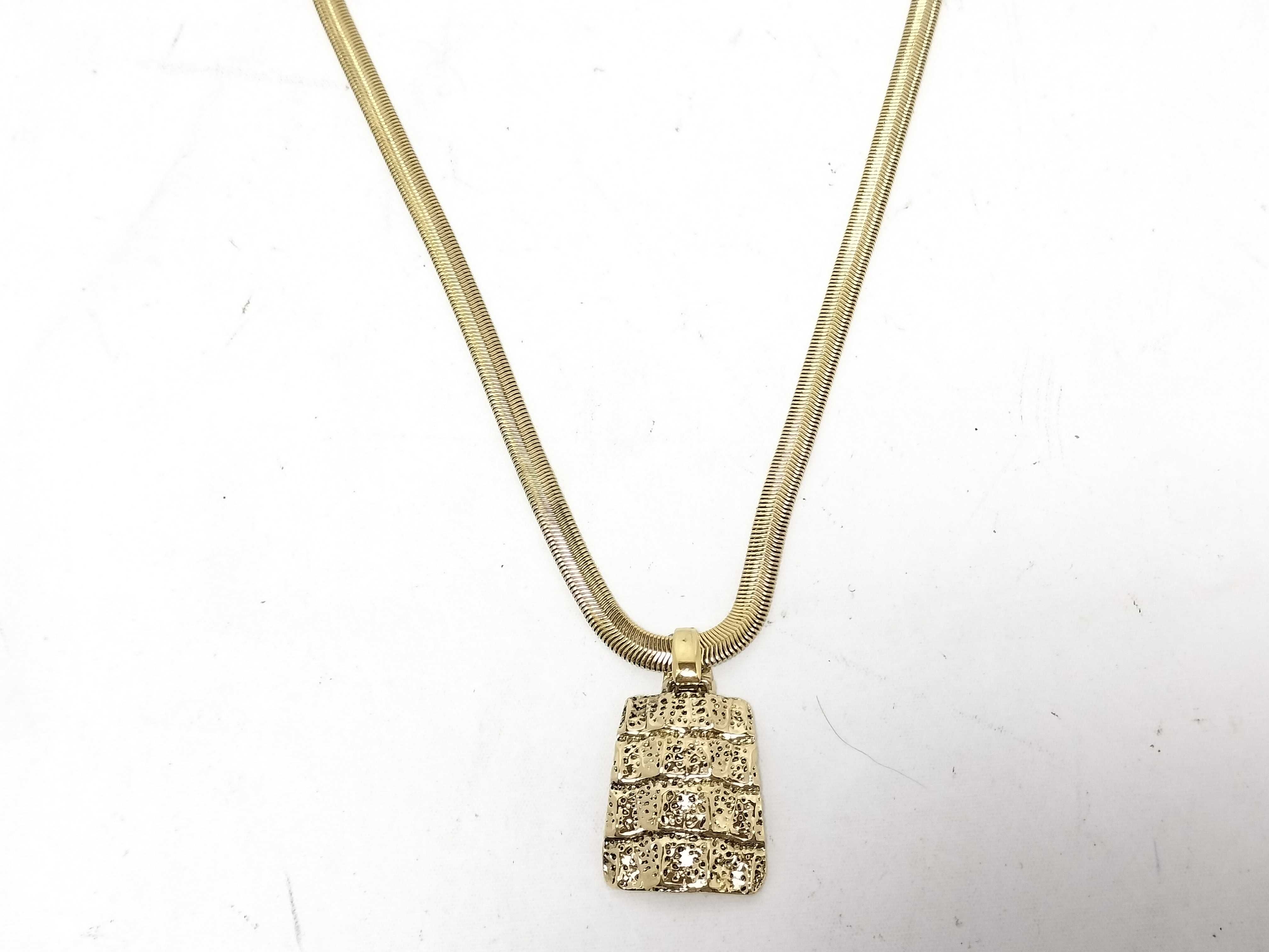 gold necklace