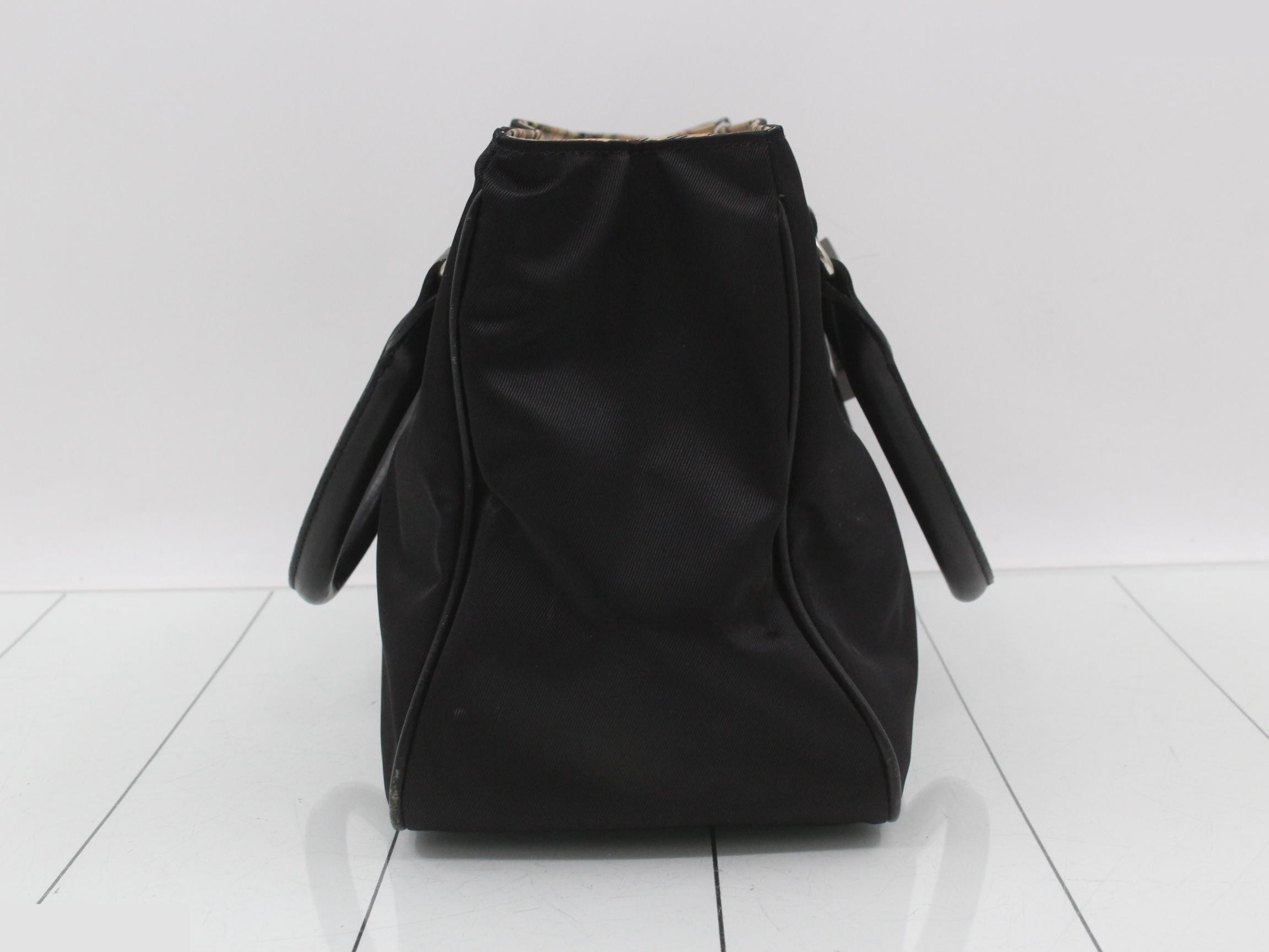 handbag — view 3