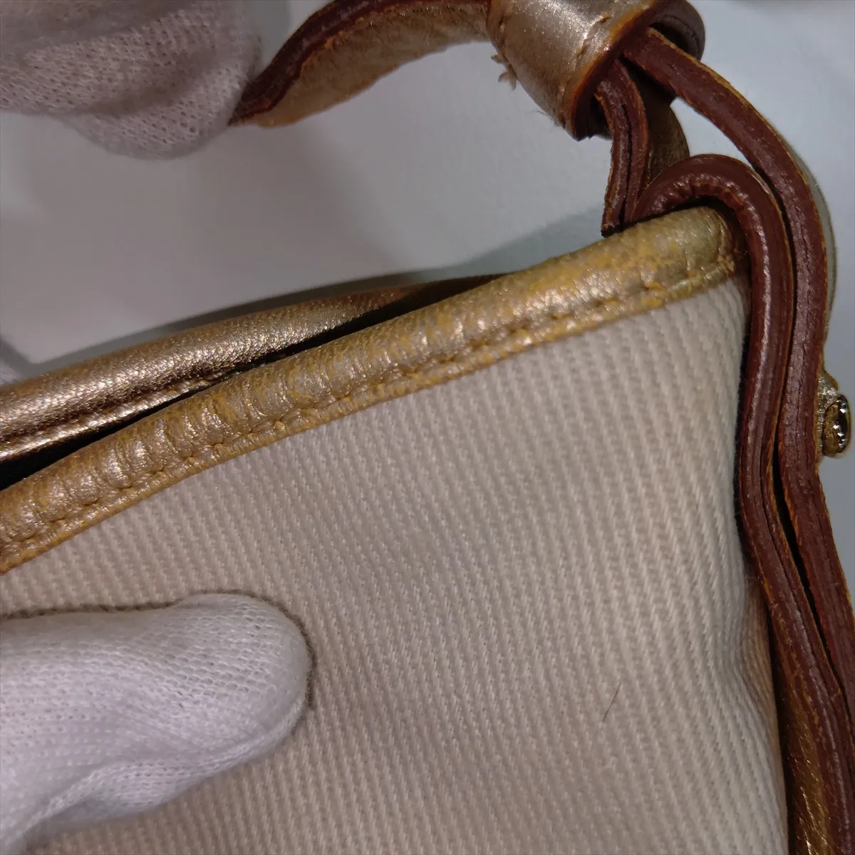 Mombasa Canvas x Leather Shoulder Bag, Beige x Gold, 135202 — view 12