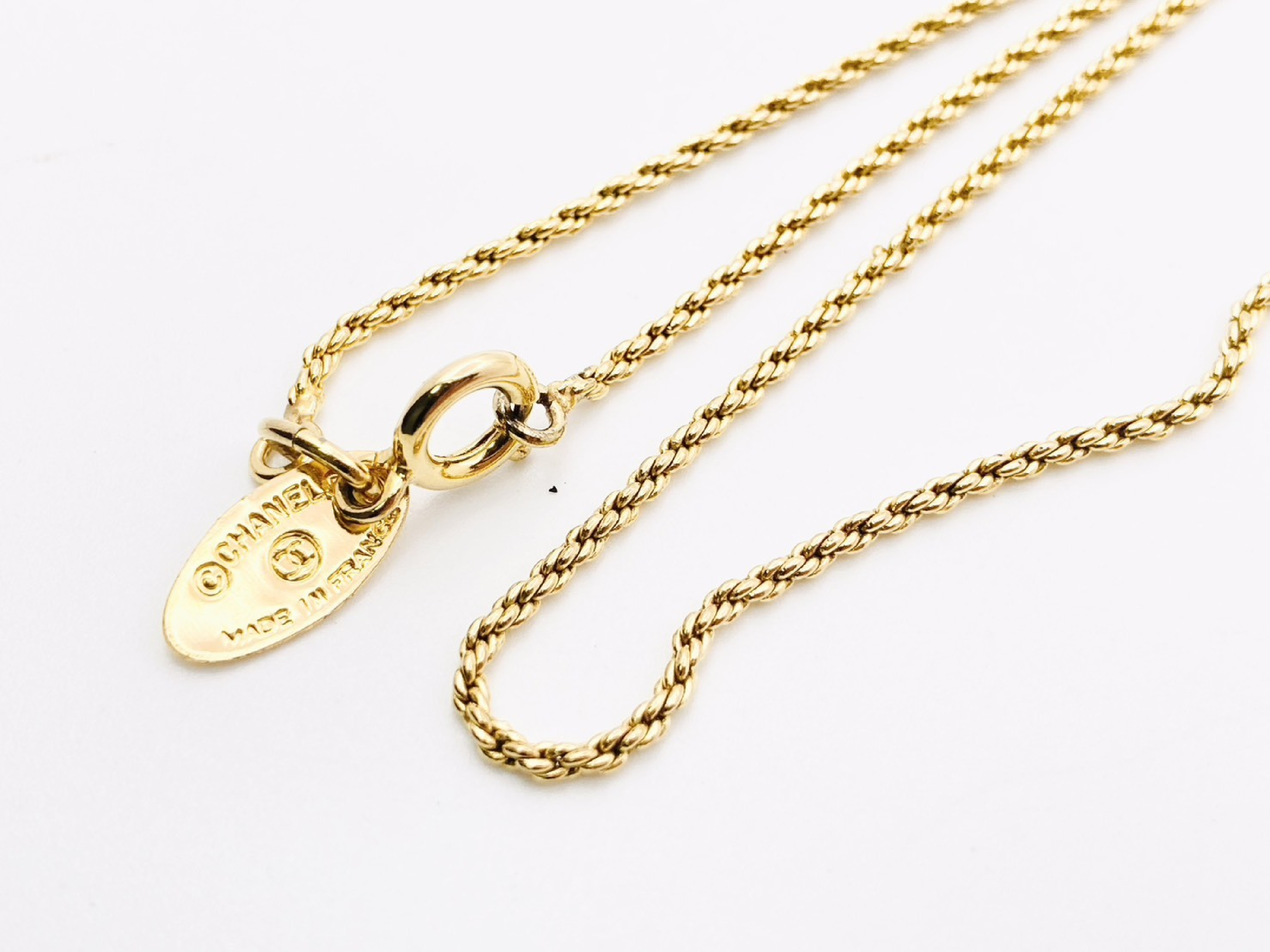 Chain Necklace (Gold) — view 3