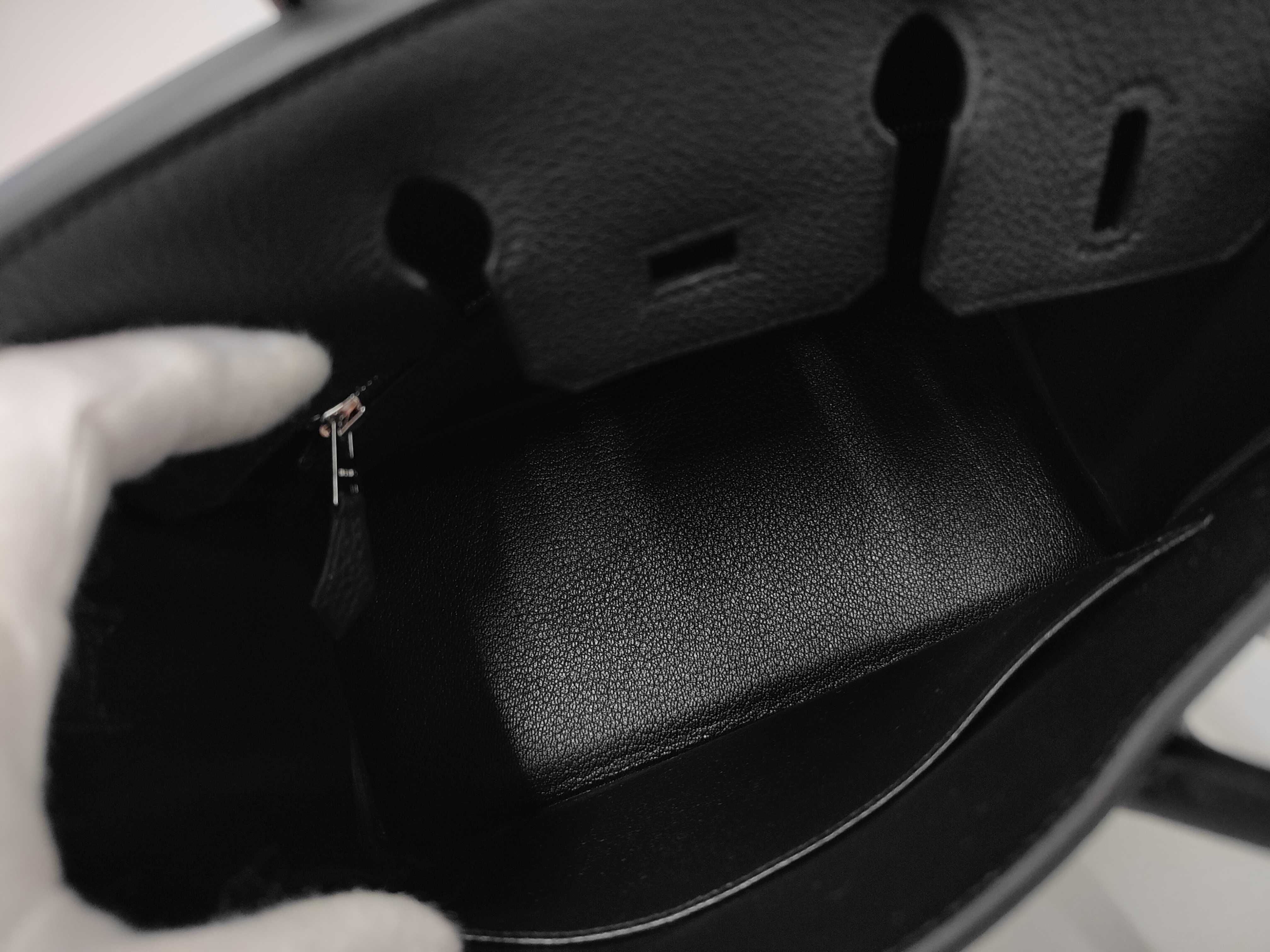 Birkin 25 Togo Leather, Black, Gold Stamp, Complete Condition, Black Handbag — view 8