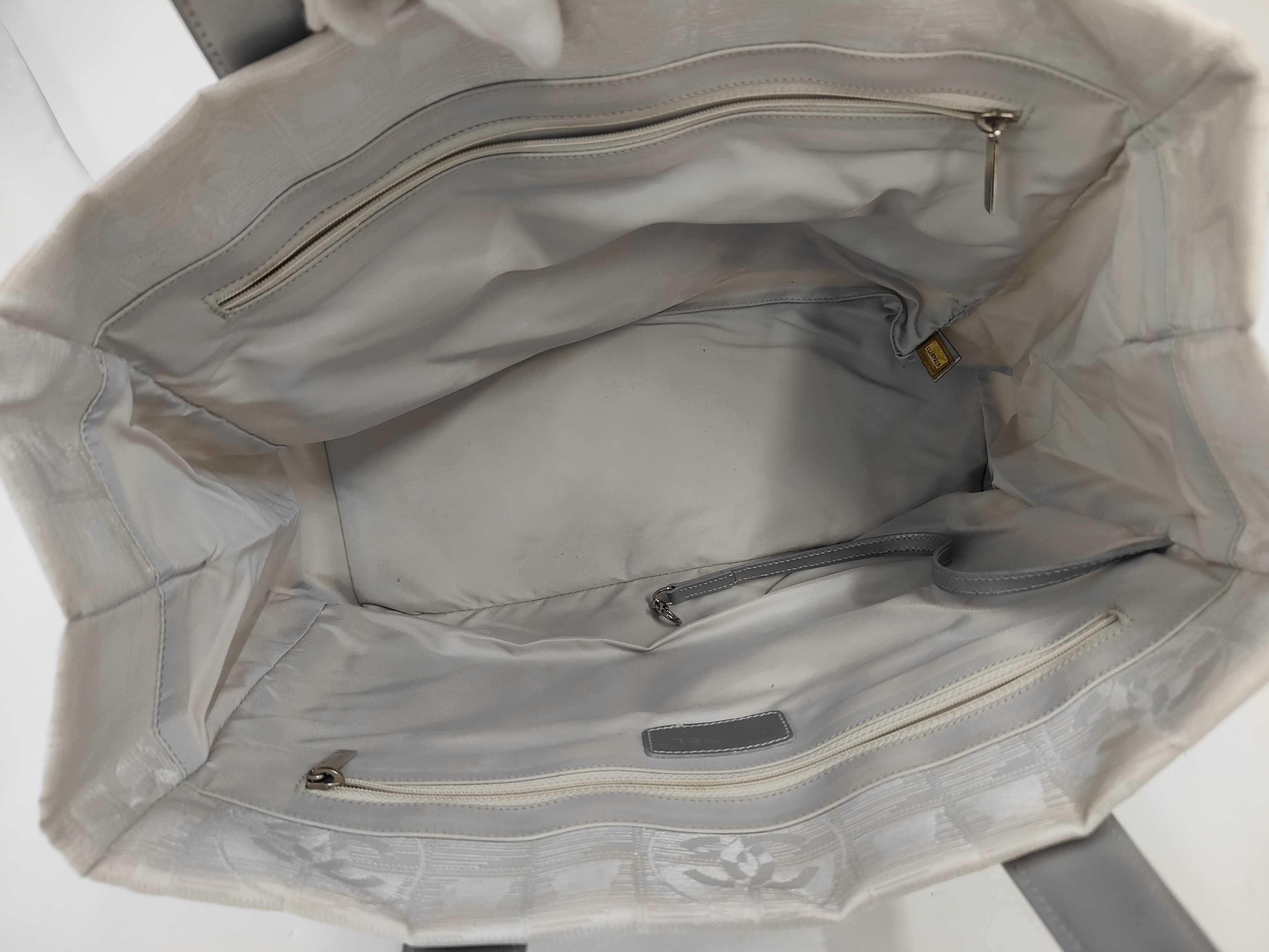 New Travel Line Tote Bag MM Tote Bag — view 8