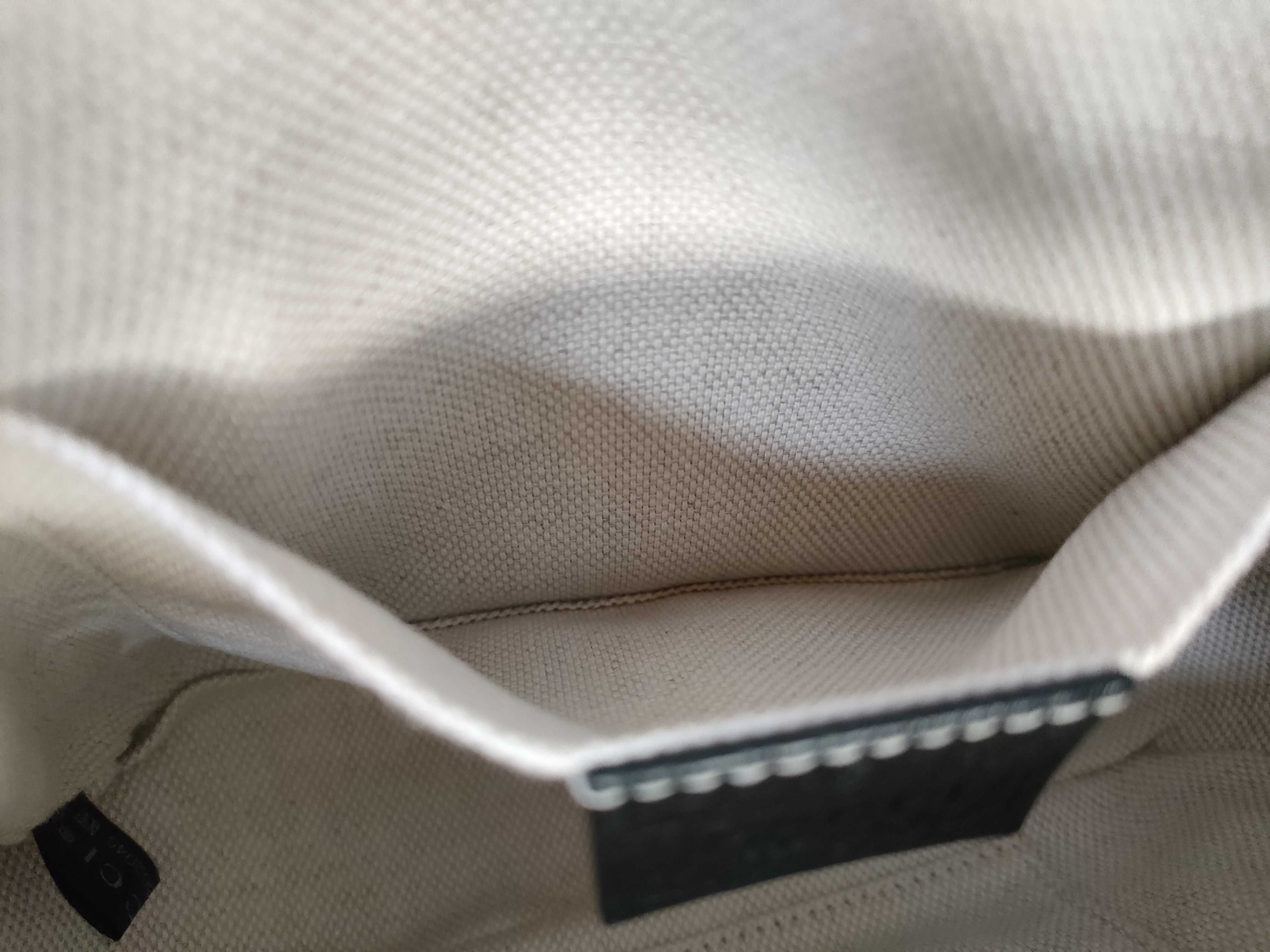 Soho Gucci Shoulder Bag — view 11