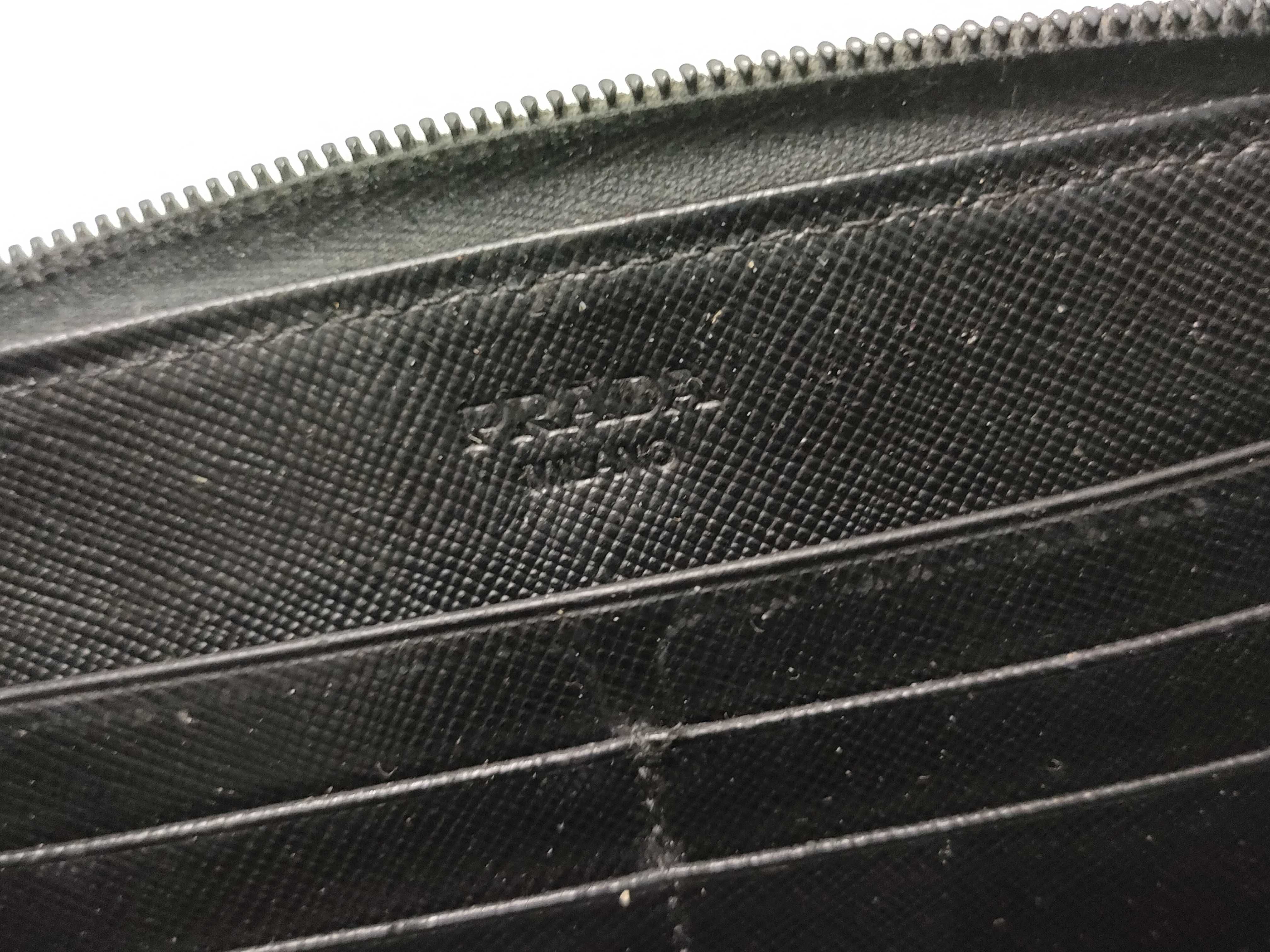 Saffiano Round Wallet — view 8
