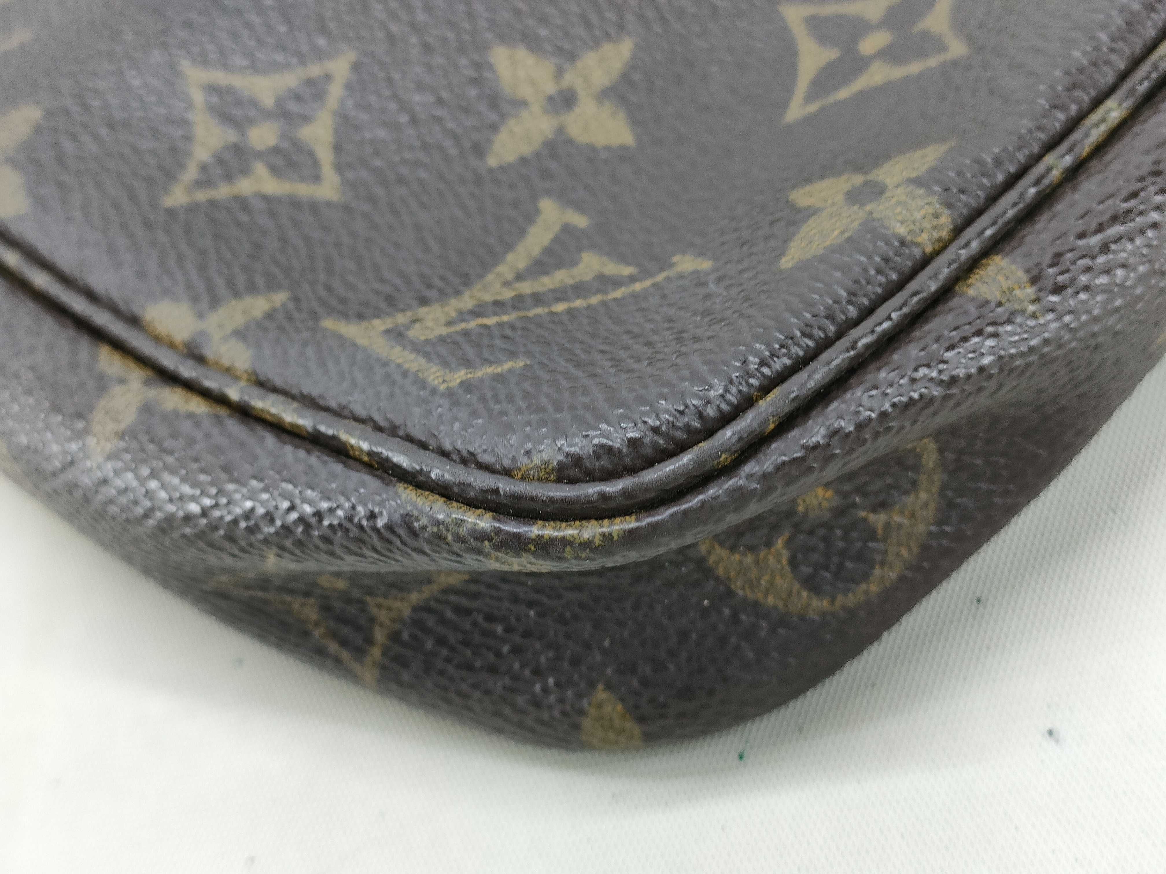 Monogram Pochette Accessoires M51980 SL0021 Handbag — view 4