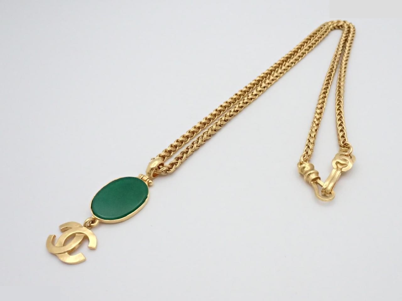 Vintage classic (precious metal) necklace pendant, chain approximately 80cm — view 3