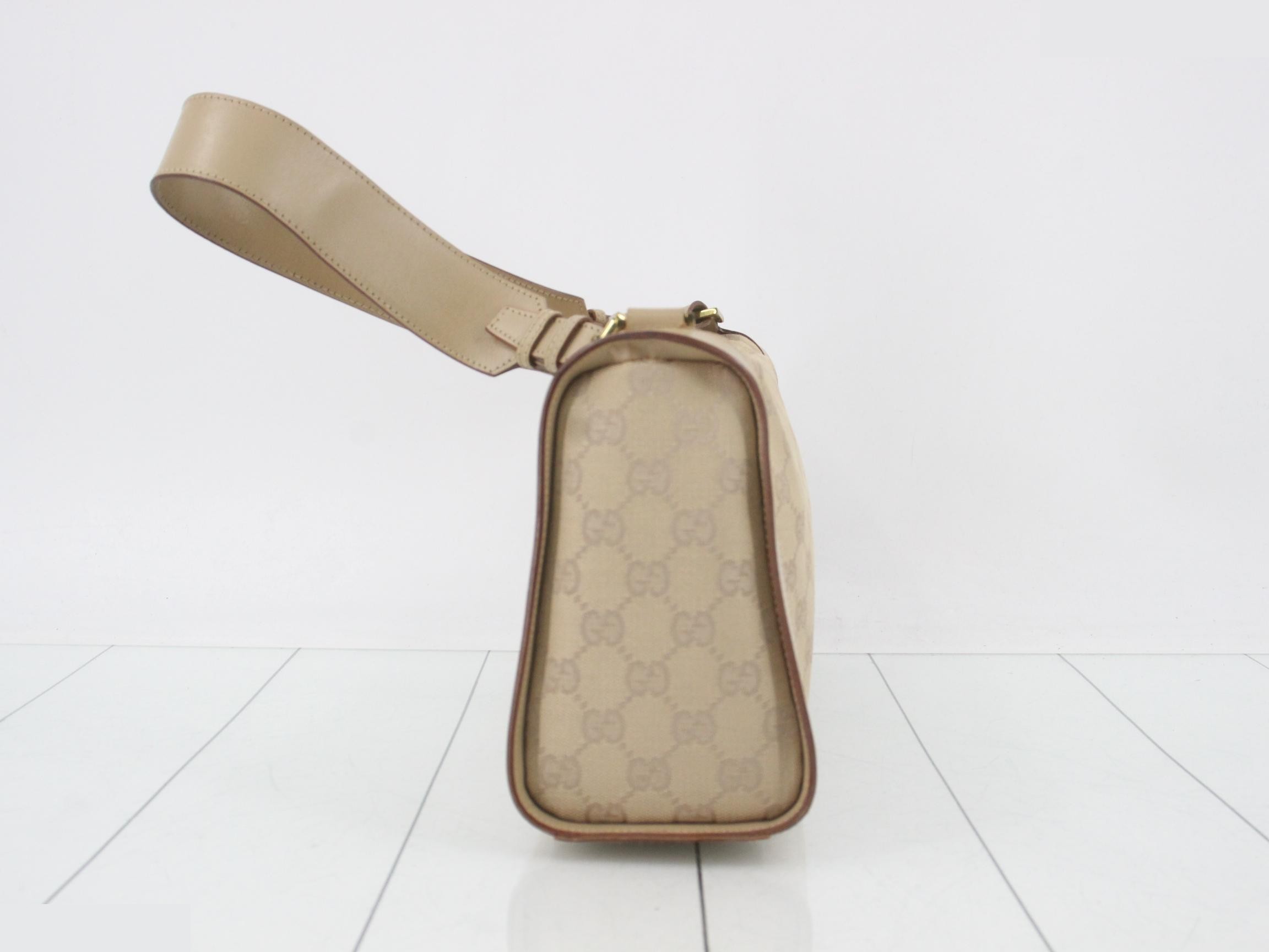 92706 GG Canvas Shoulder Bag — view 3