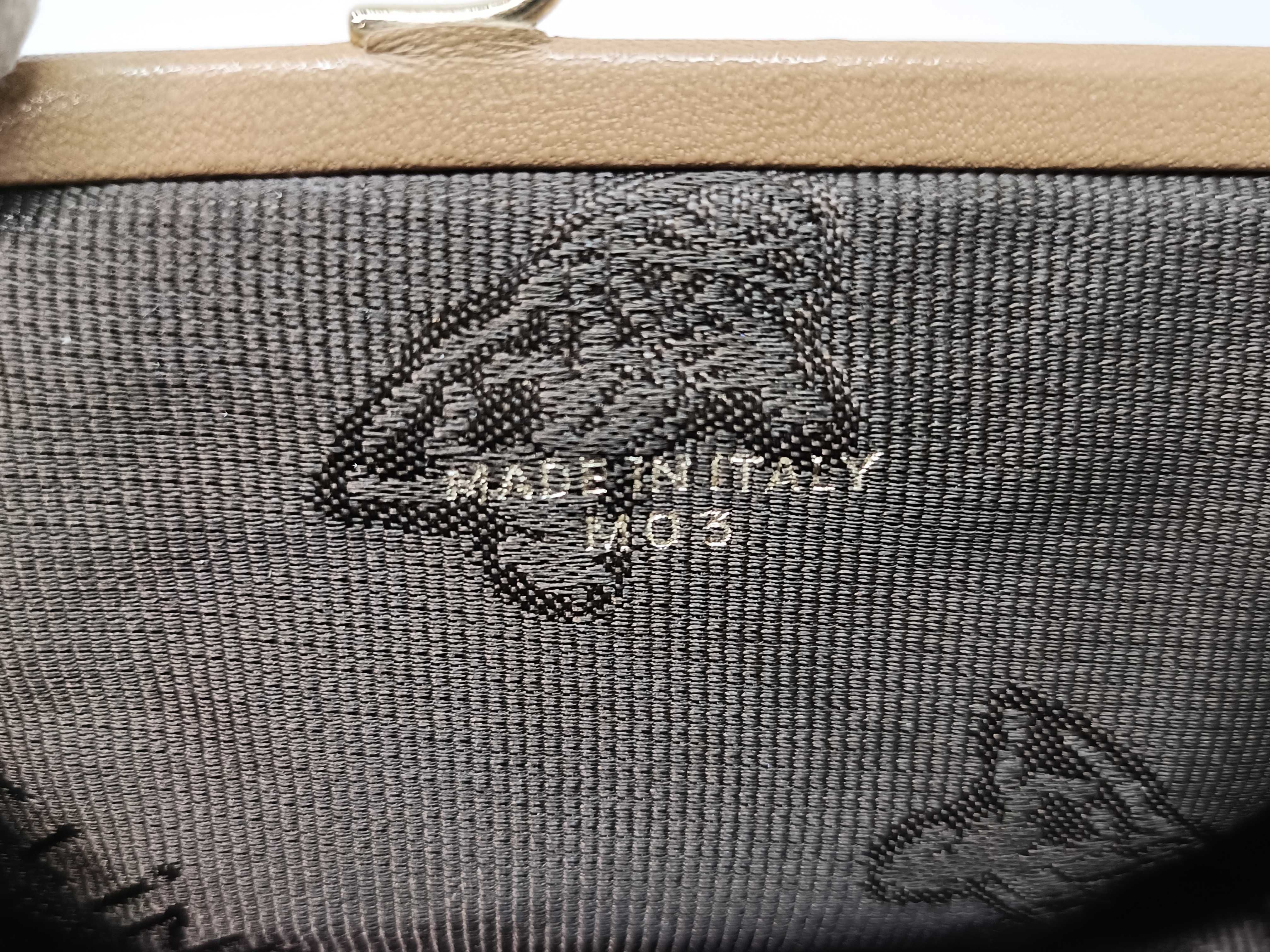 coin purse, coin case with clasp — view 11