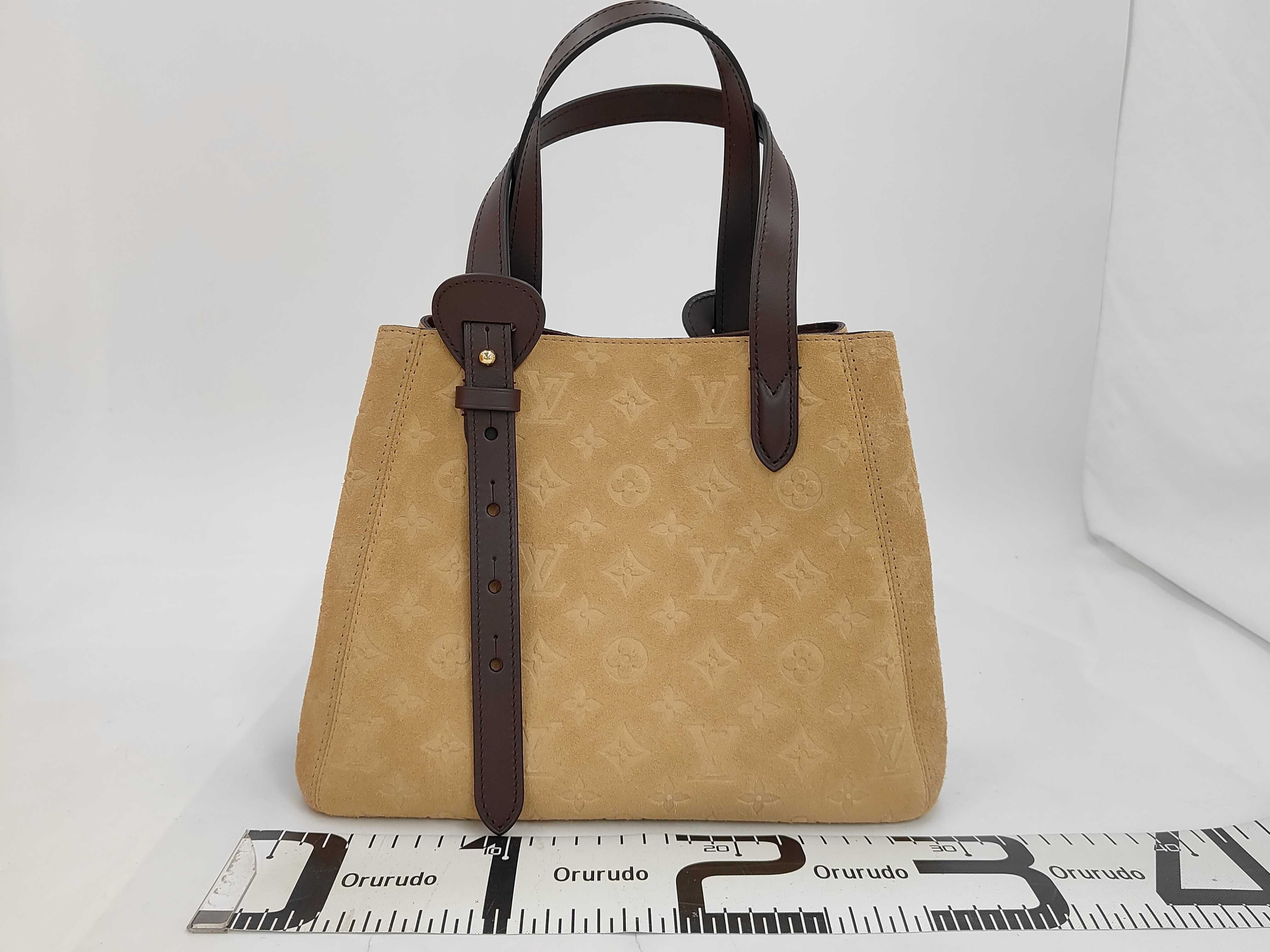 Monogram Empreinte M29836 All-in-One PM Handbag (Retail Price: ¥540,100) — view 2