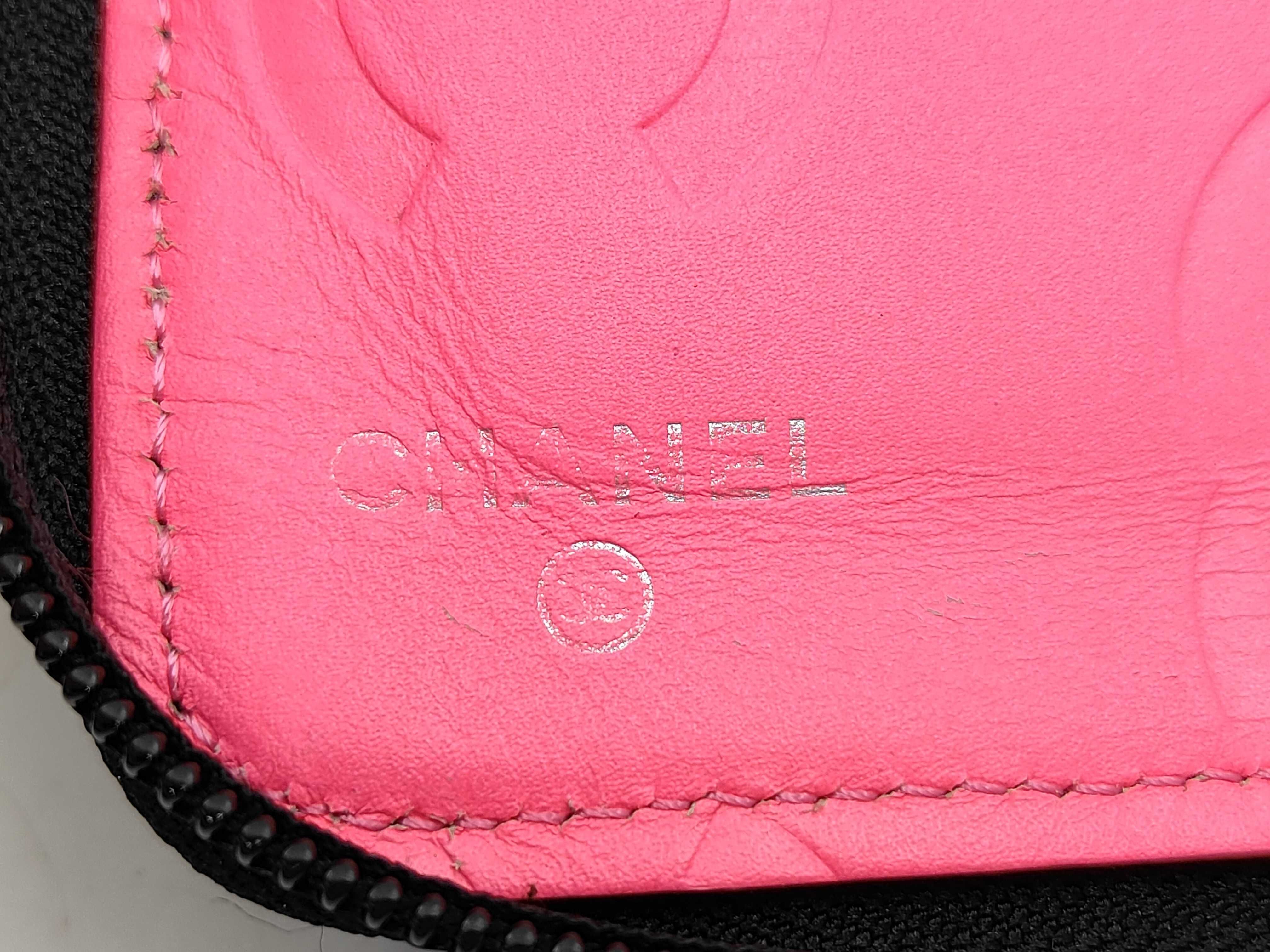 Cambon Line Round Zipper Organizer Wallet — view 11
