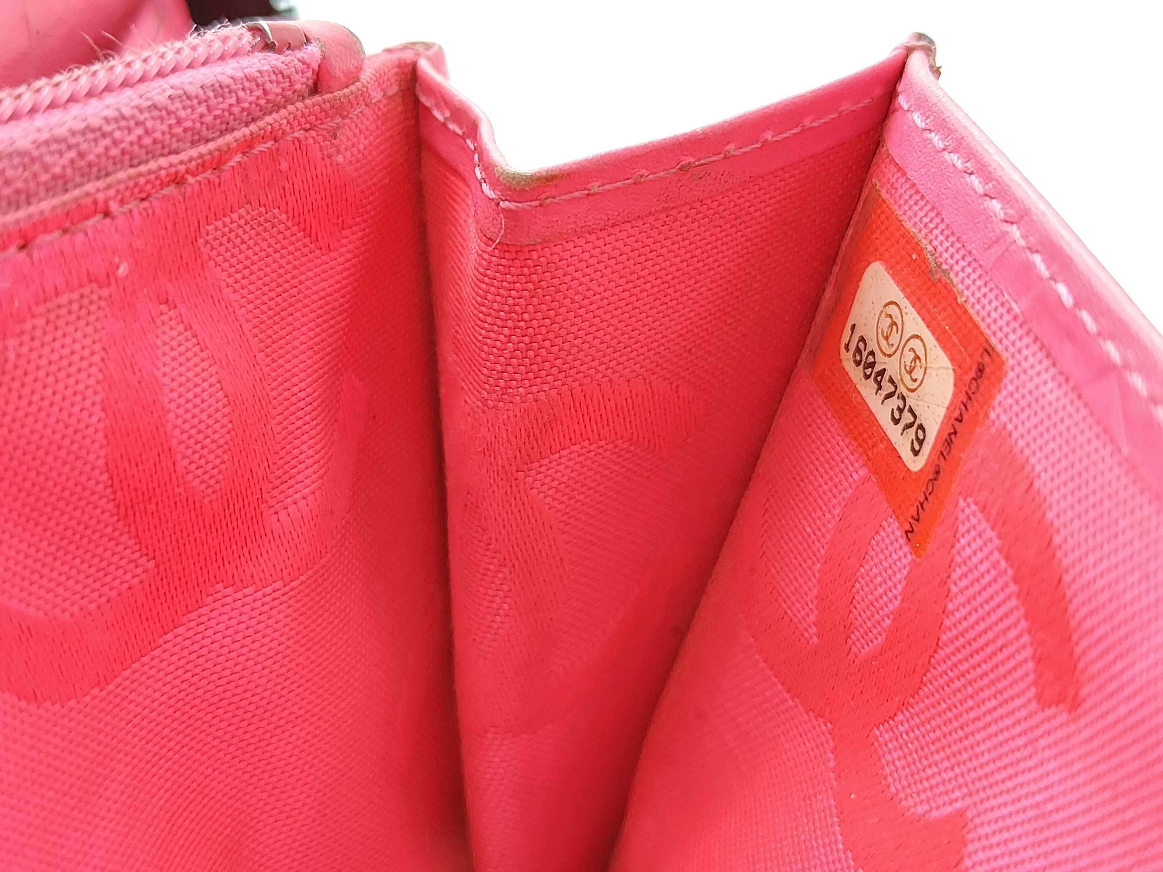 Cambon Line Round Zipper Organizer Wallet — view 13