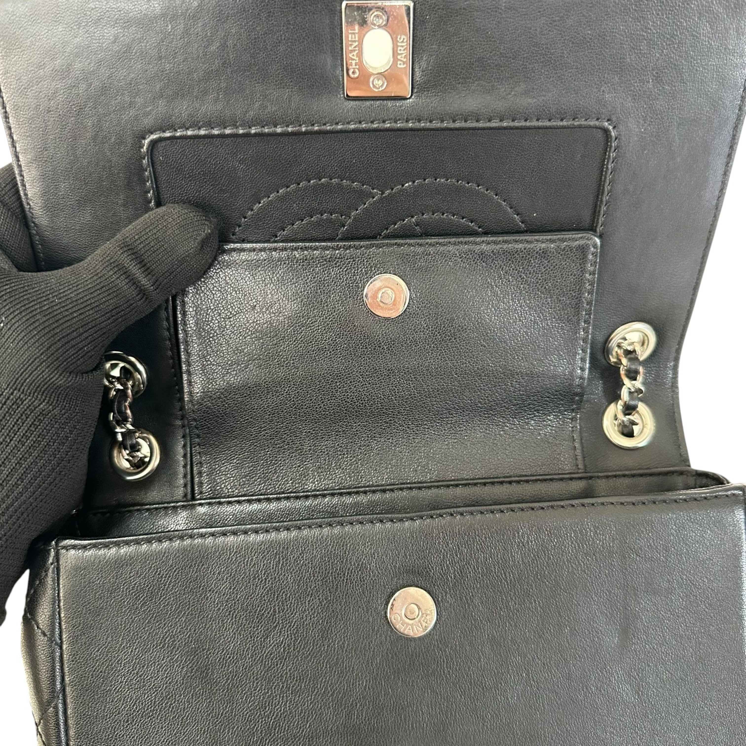 Matelassé Lambskin Single Flap Double Chain Shoulder Bag, Black with Silver Hardware, 23791544 — view 13