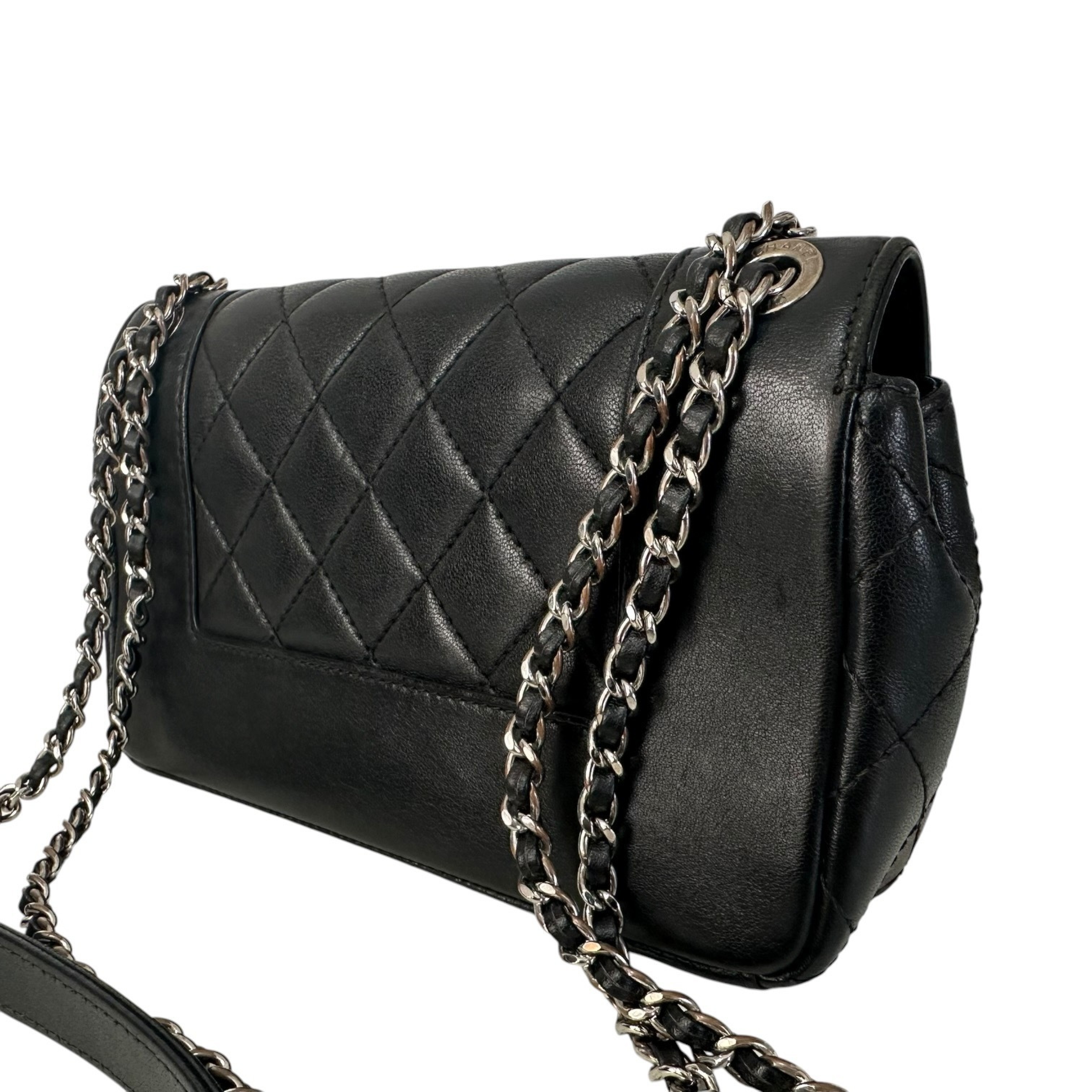 Matelassé Lambskin Single Flap Double Chain Shoulder Bag, Black with Silver Hardware, 23791544 — view 7