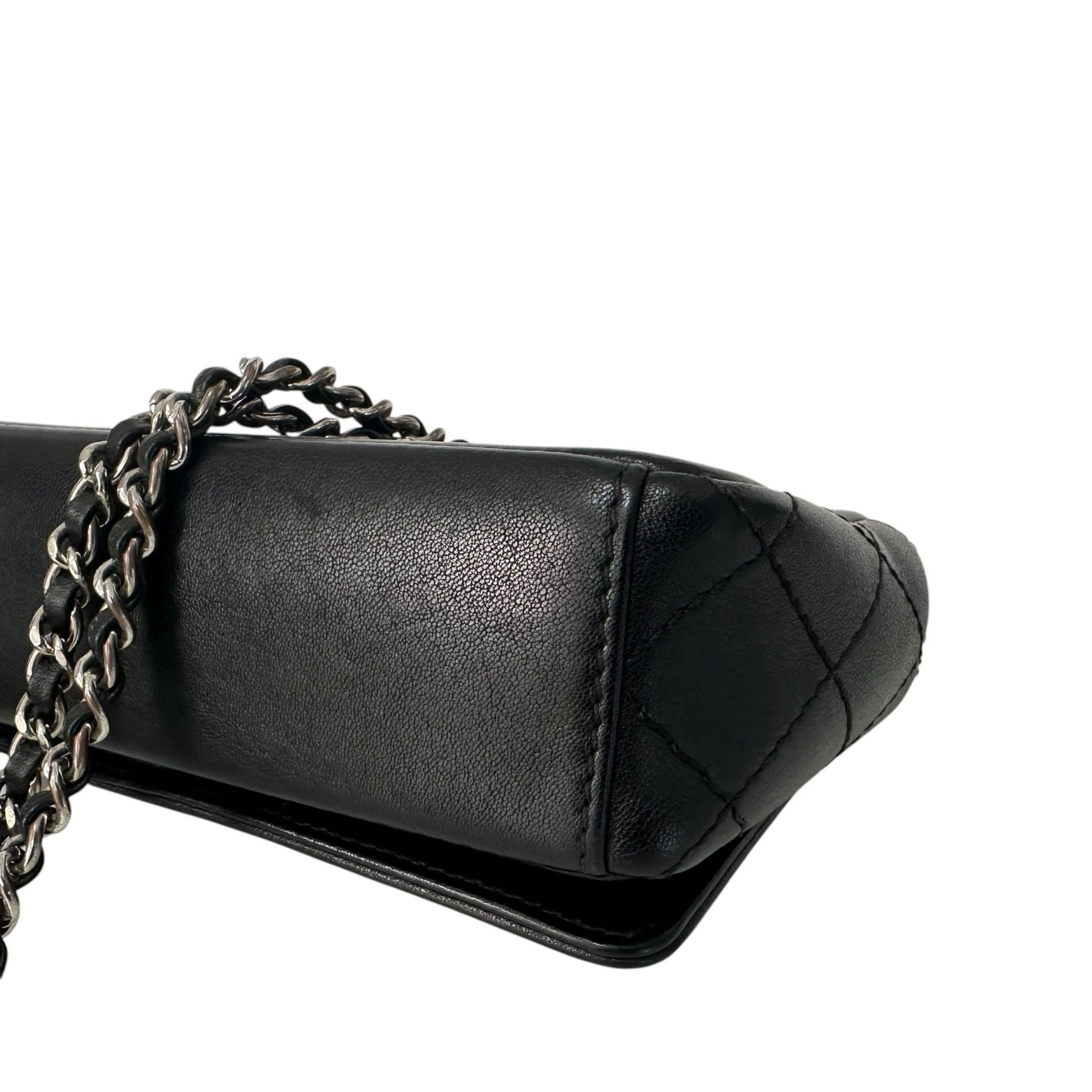 Matelassé Lambskin Single Flap Double Chain Shoulder Bag, Black with Silver Hardware, 23791544 — view 9