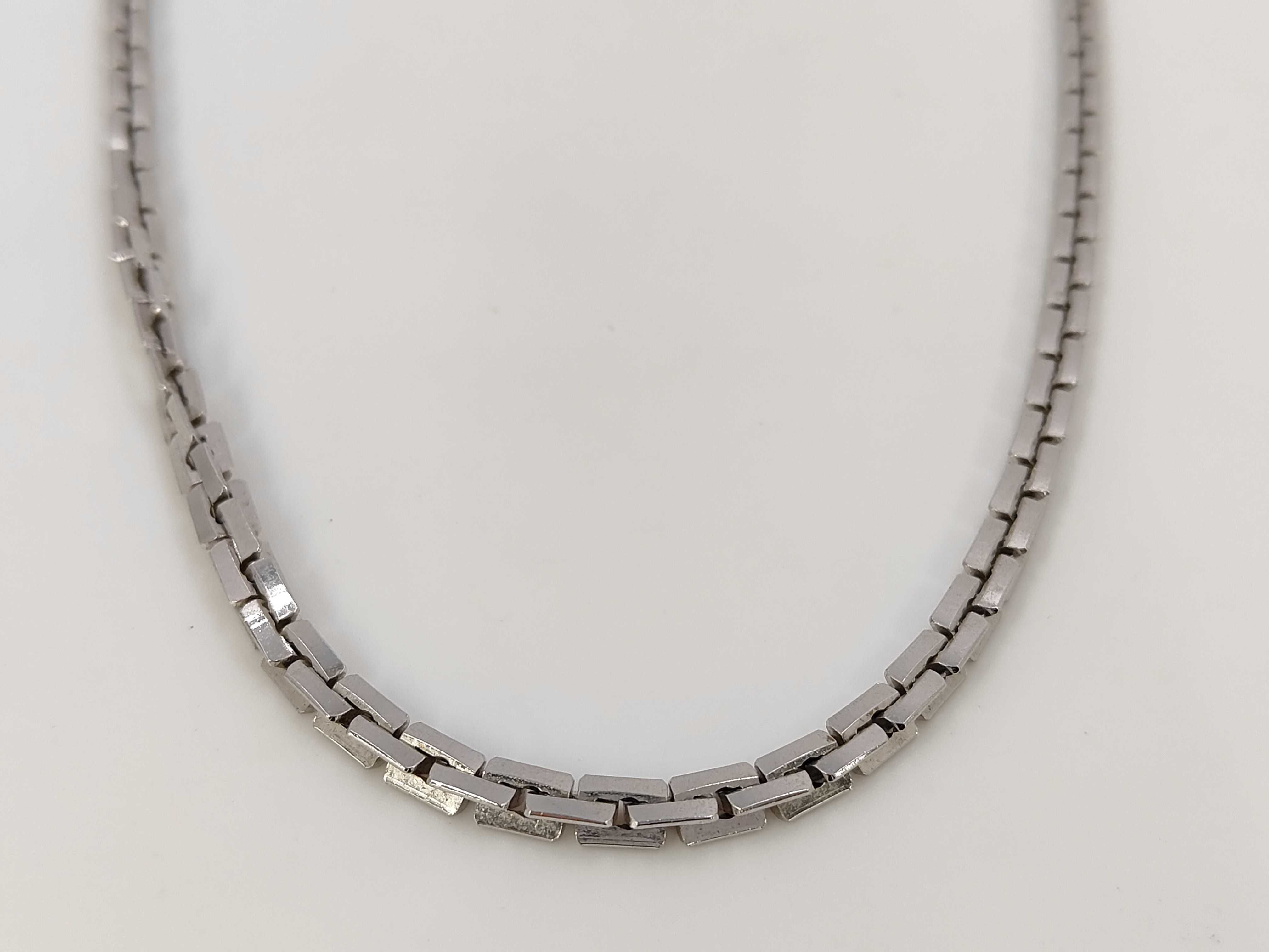 Necklace — view 2
